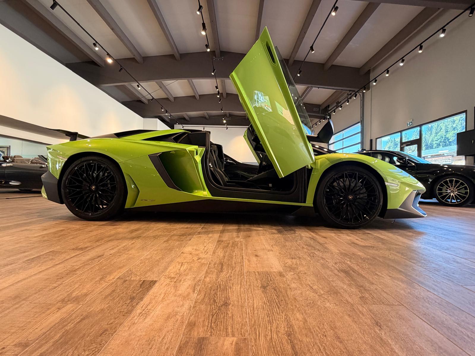 LAMBORGHINI Aventador SV LP750-4 Superveloceđ„ Roadster đ„E-Gear dazu ein đ„MV Agusta Motorrad đ„-image-16