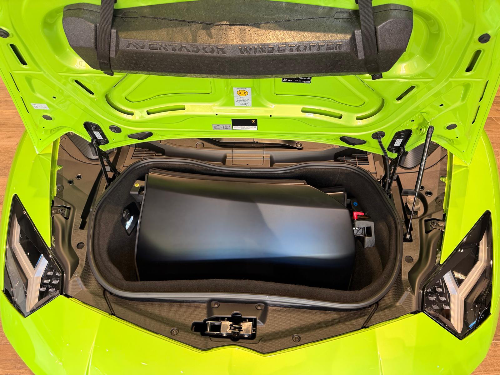 LAMBORGHINI Aventador SV LP750-4 Superveloceđ„ Roadster đ„E-Gear dazu ein đ„MV Agusta Motorrad đ„-image-21