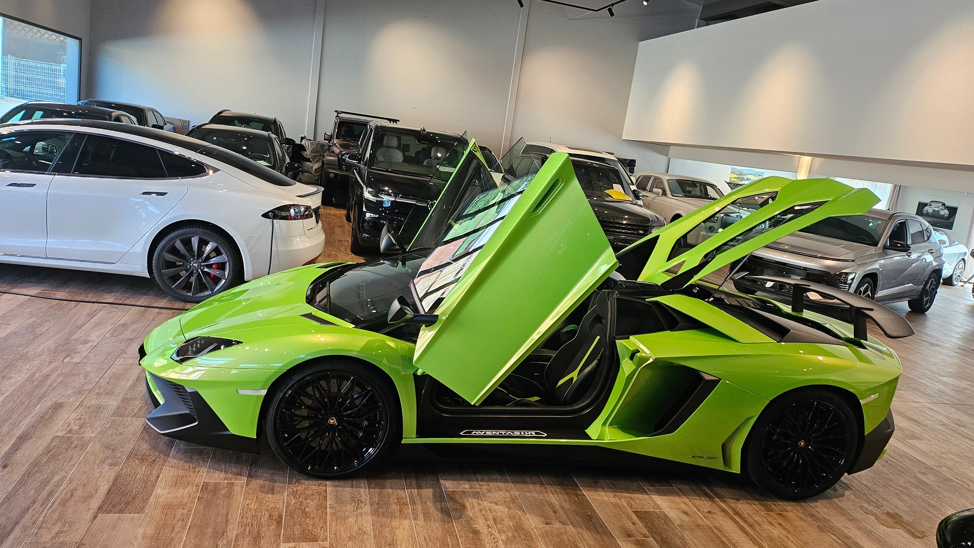 LAMBORGHINI Aventador SV LP750-4 Superveloceđ„ Roadster đ„E-Gear dazu ein đ„MV Agusta Motorrad đ„-image-27