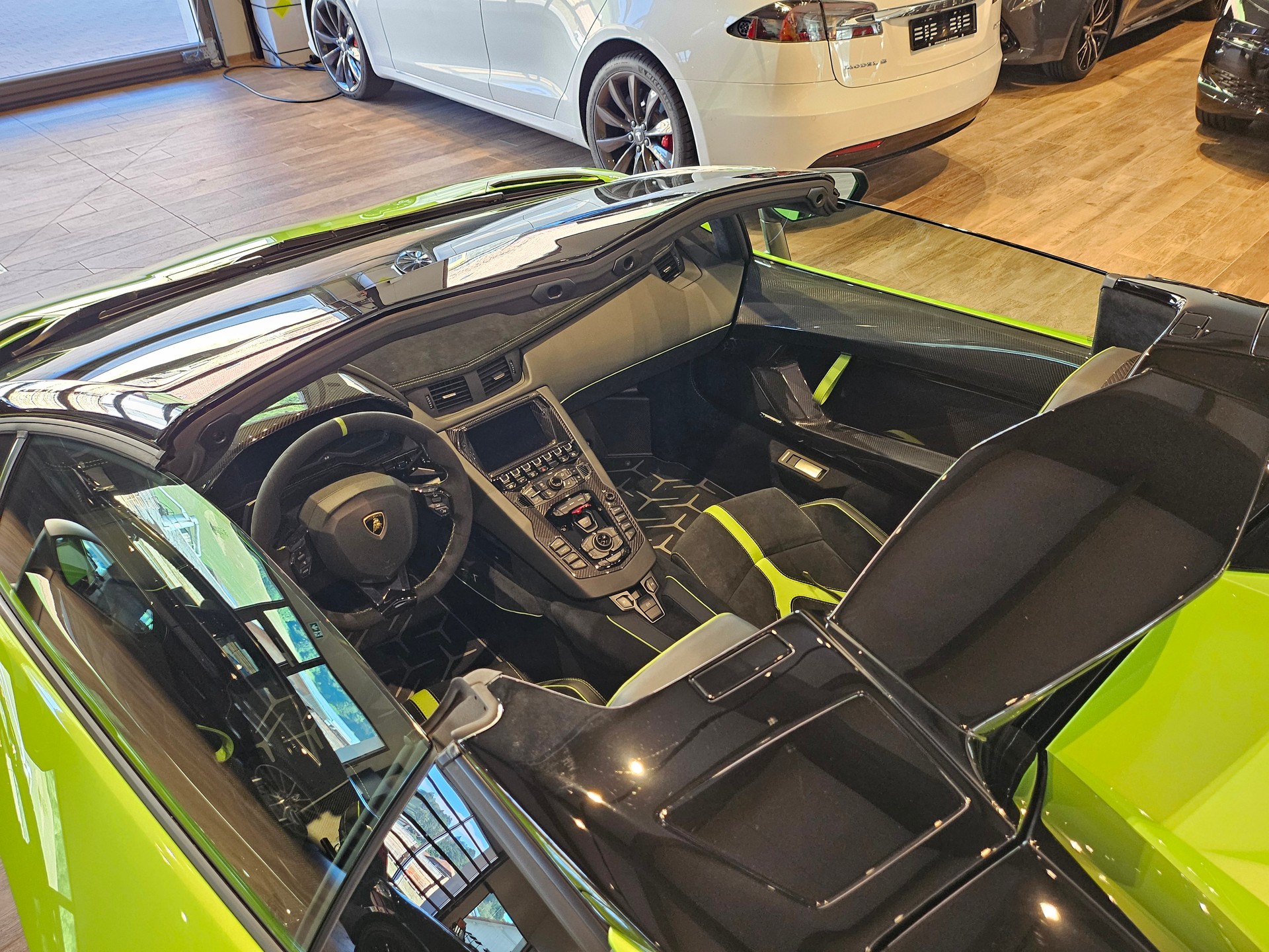 LAMBORGHINI Aventador SV LP750-4 Superveloceđ„ Roadster đ„E-Gear dazu ein đ„MV Agusta Motorrad đ„-image-6