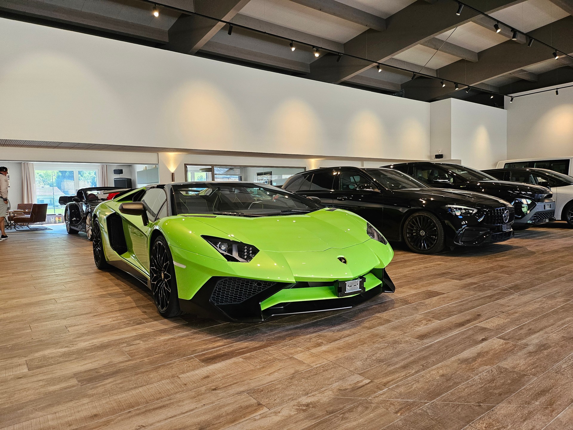 LAMBORGHINI Aventador SV LP750-4 Superveloce🔥 Roadster 🔥E-Gear dazu ein 🔥MV Agusta Motorrad 🔥-showroom-element-1