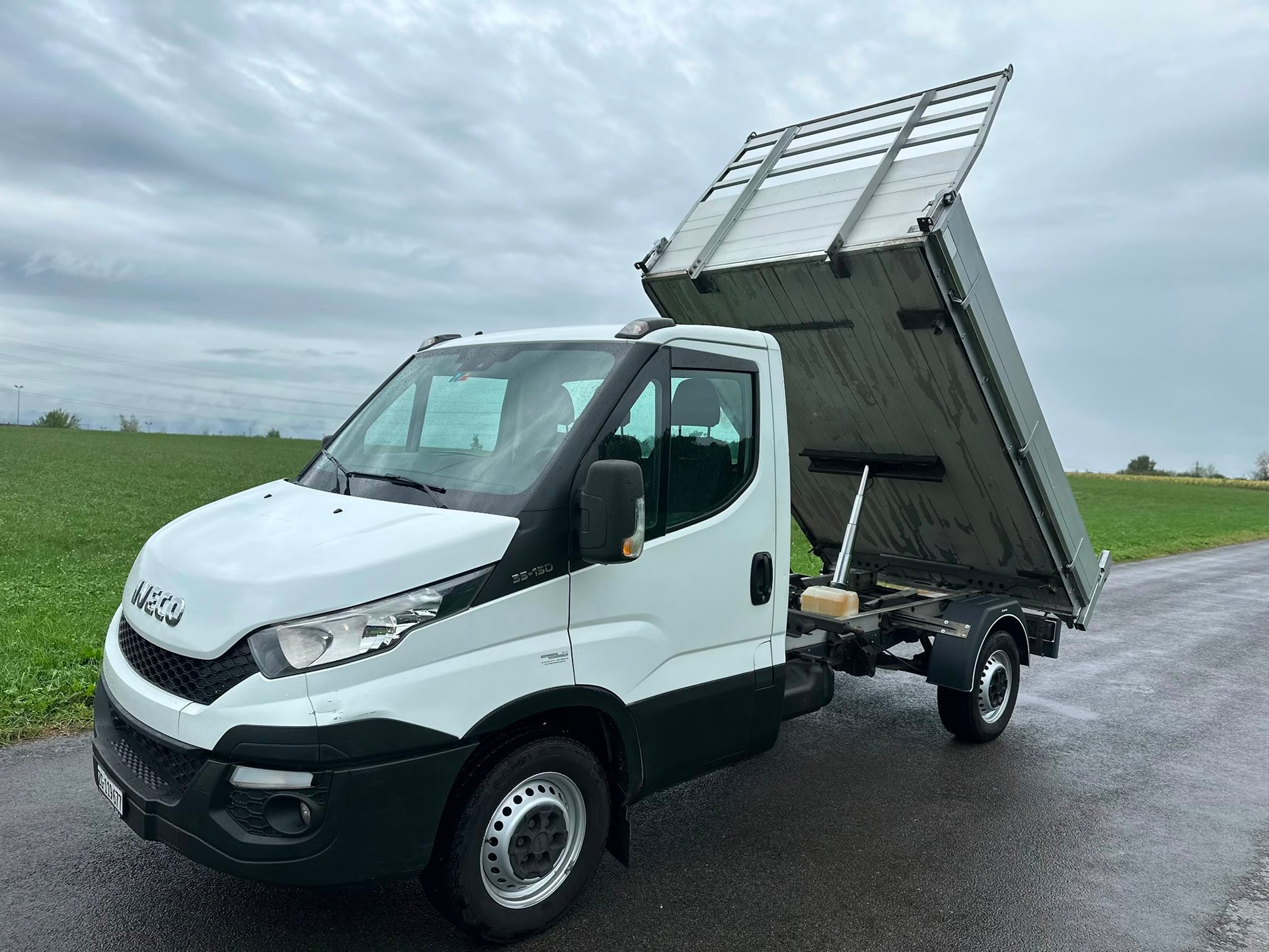 IVECO 35 S 15-showroom-element-1
