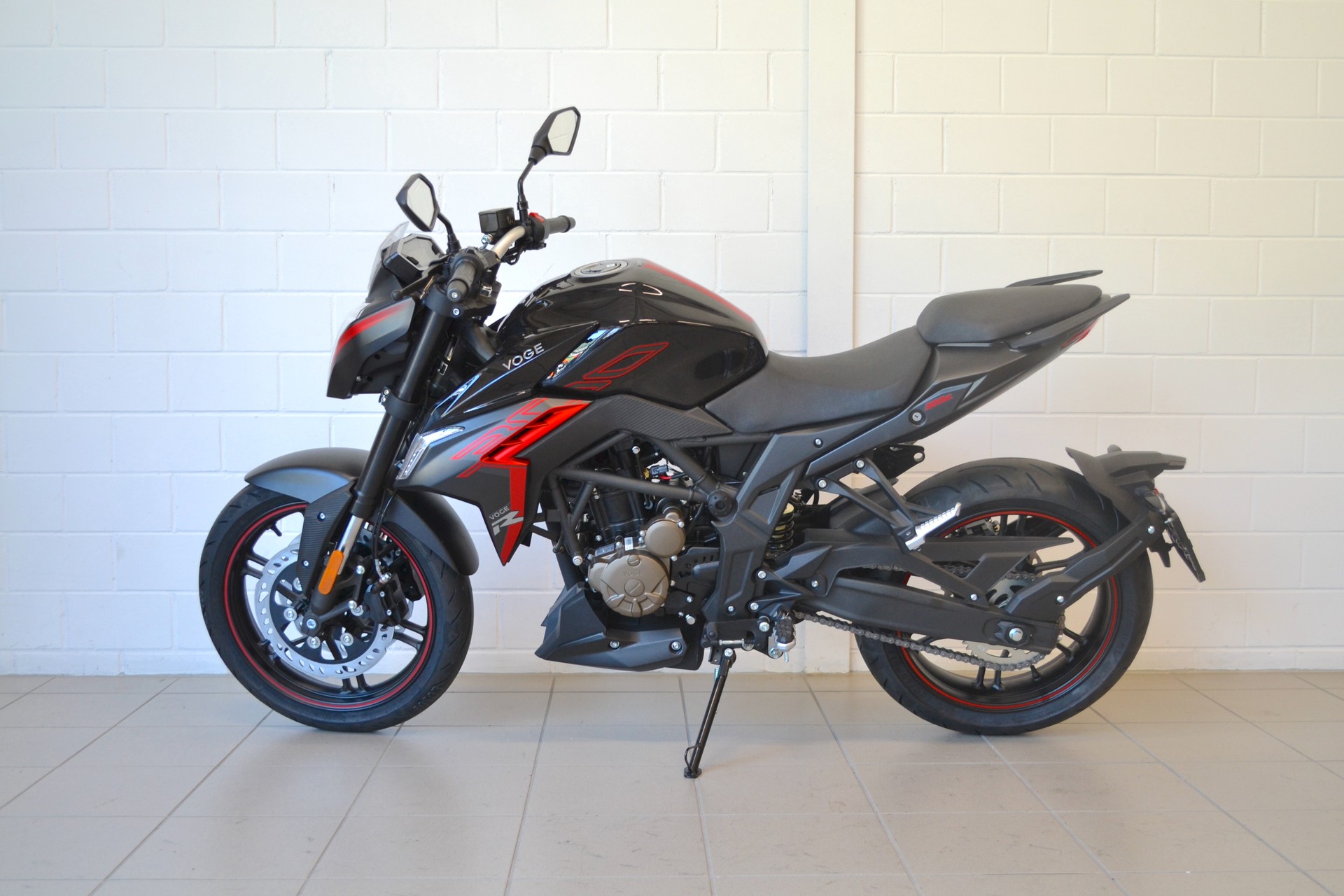 VOGE 300R-image-2