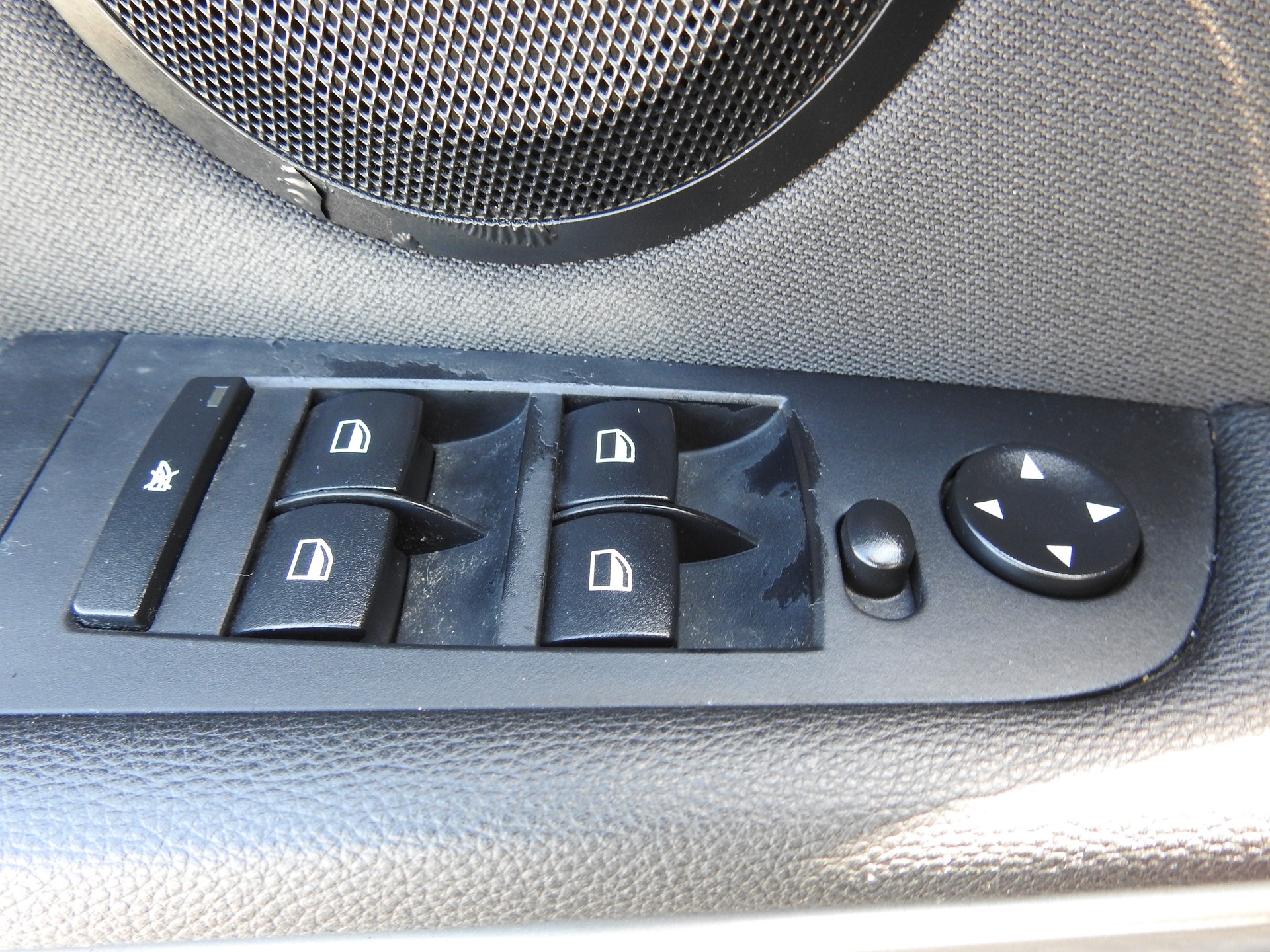 BMW 318i Touring-image-24