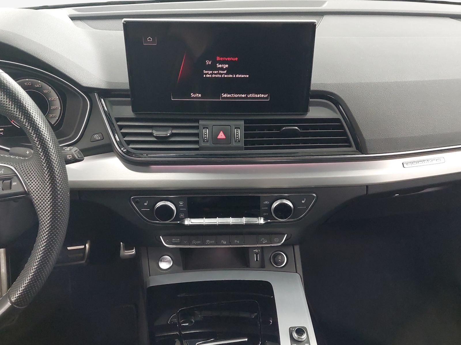 AUDI Q5 40 TDI Black Edition quattro S-tronic-image-10