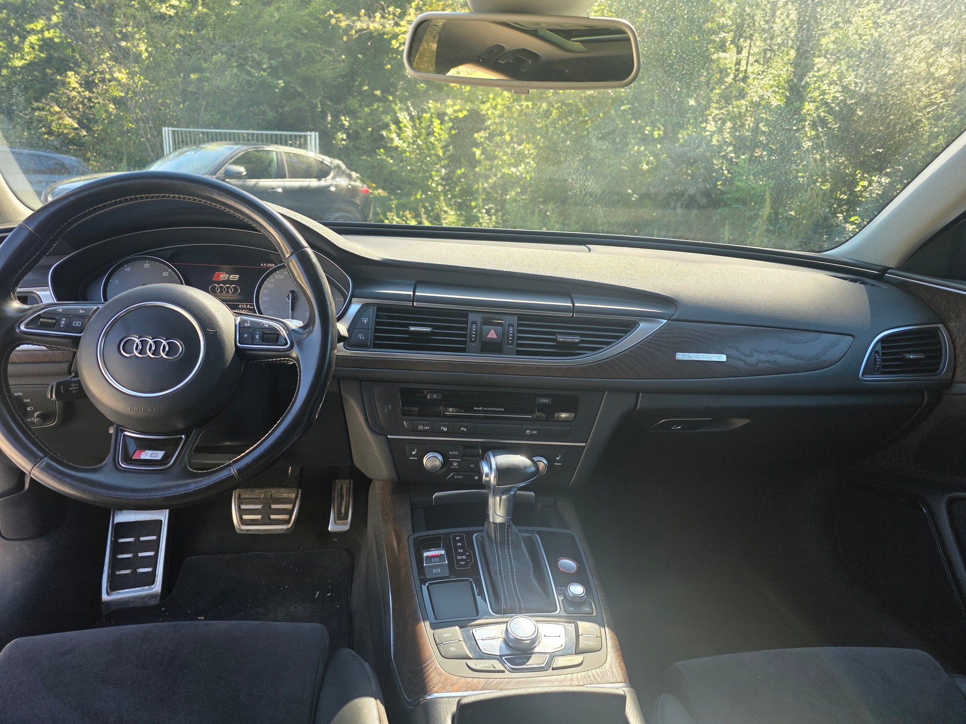AUDI S6 Avant 4.0 TFSI V8 quattro S-tronic-image-6