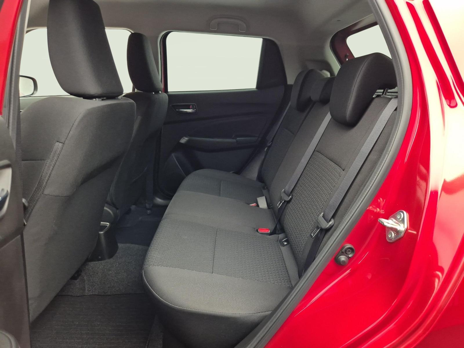 SUZUKI Swift 1.2 Compact Top Hybrid-showroom-element-3