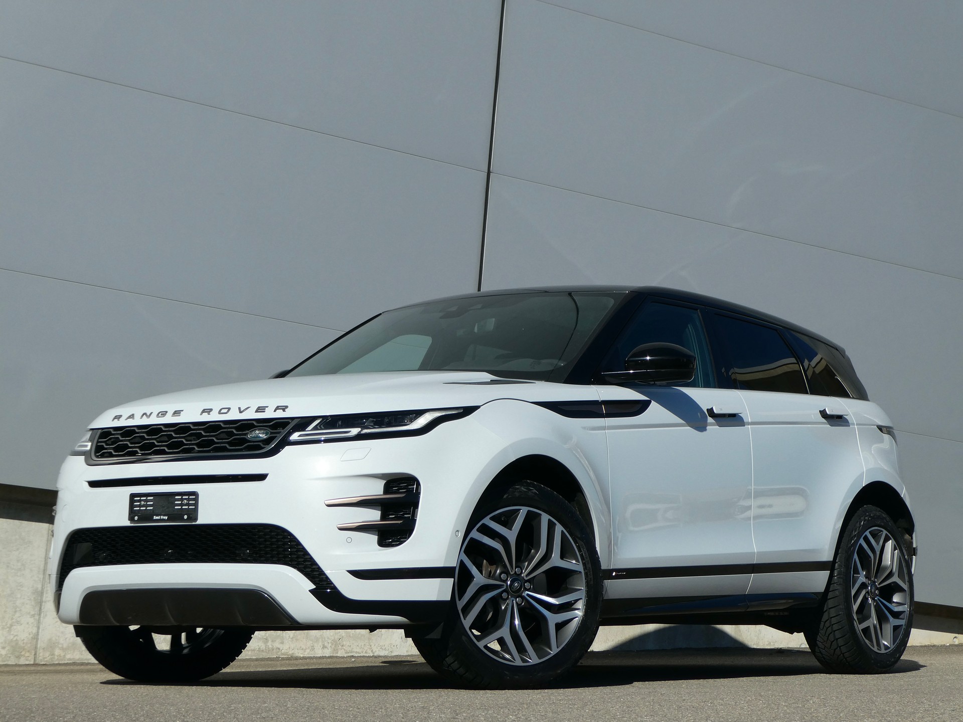 LAND ROVER Range Rover Evoque R-Dyn First Edi P 250 HSE AT9-image-1