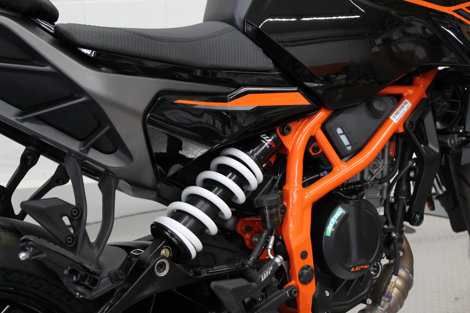 KTM 125 Duke-image-7