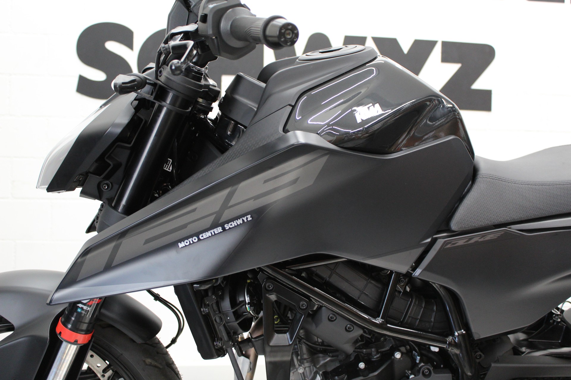 KTM 125 Duke-image-6