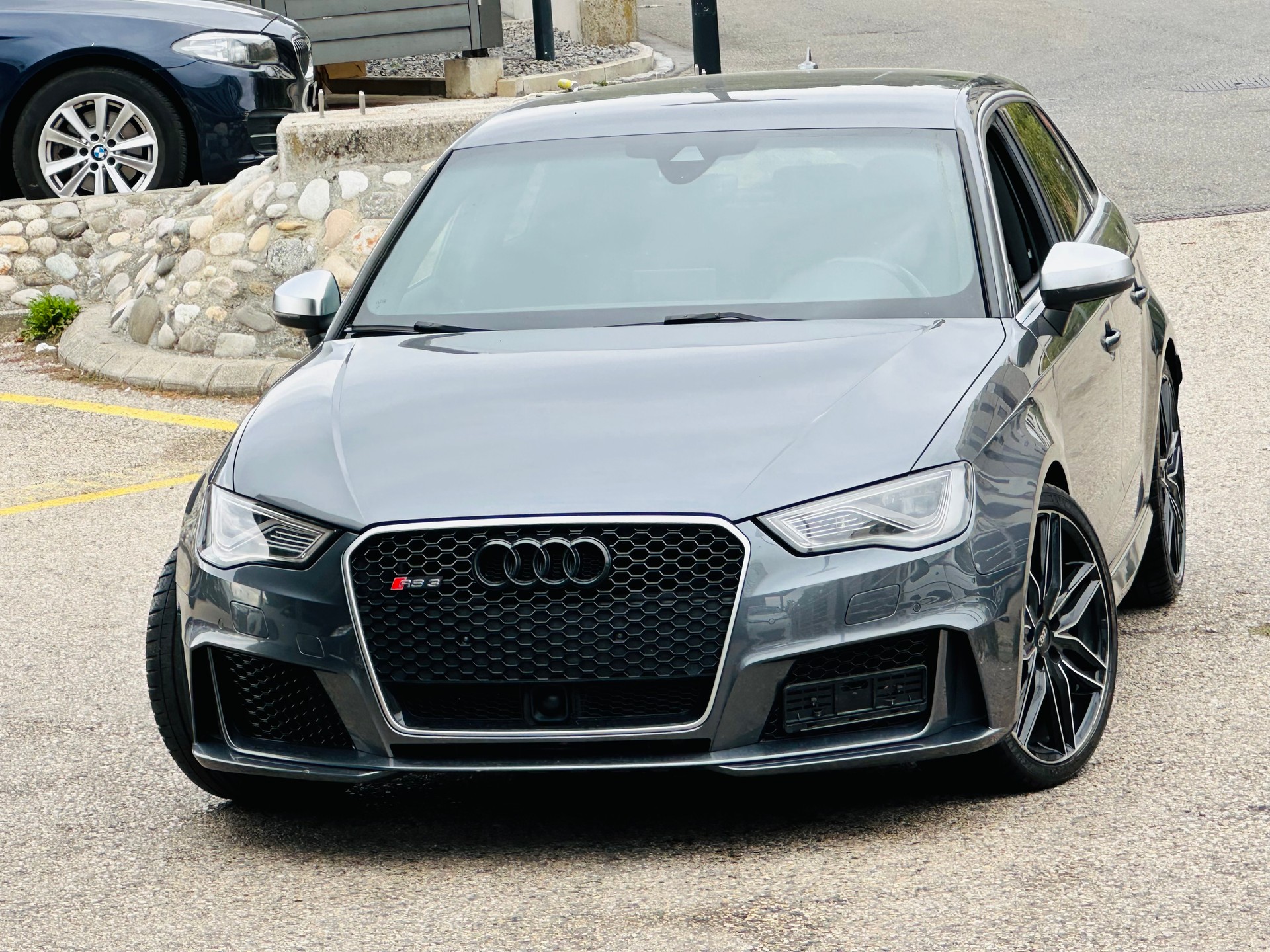 AUDI RS3 2.5 TSI quattro S-tronic-showroom-element-2