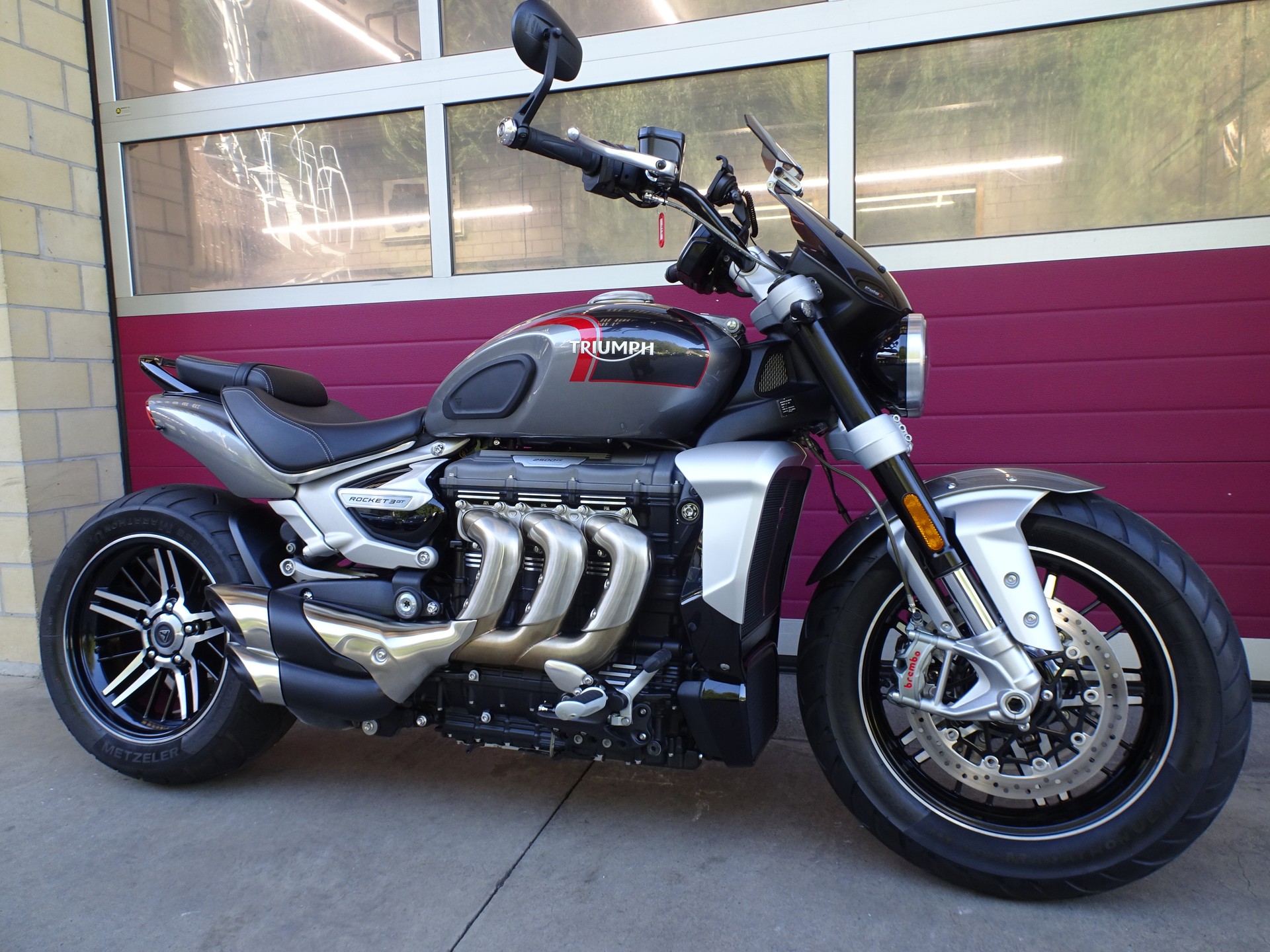 TRIUMPH Rocket 3 GT-image-10