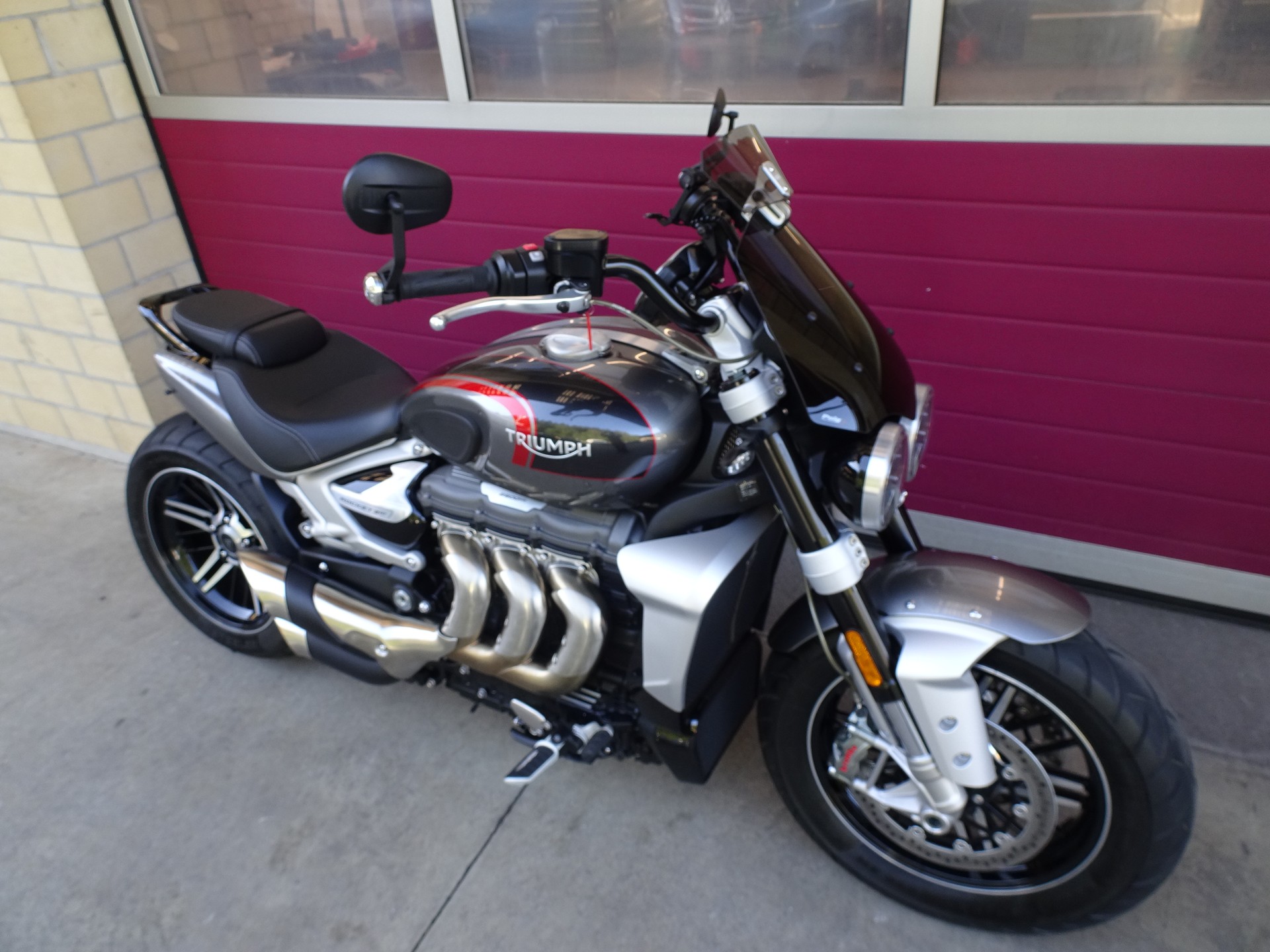 TRIUMPH Rocket 3 GT-image-15