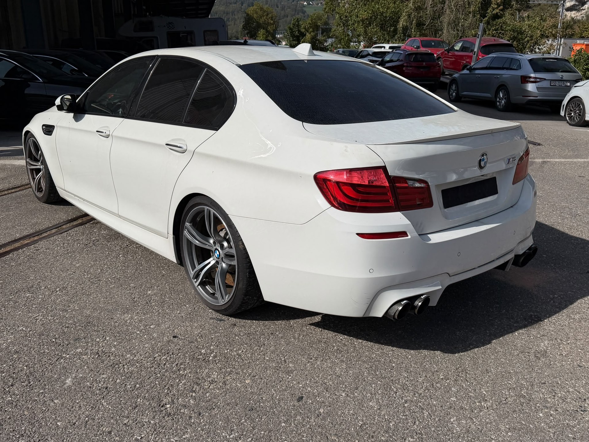 BMW M5 Drivelogic-showroom-element-3