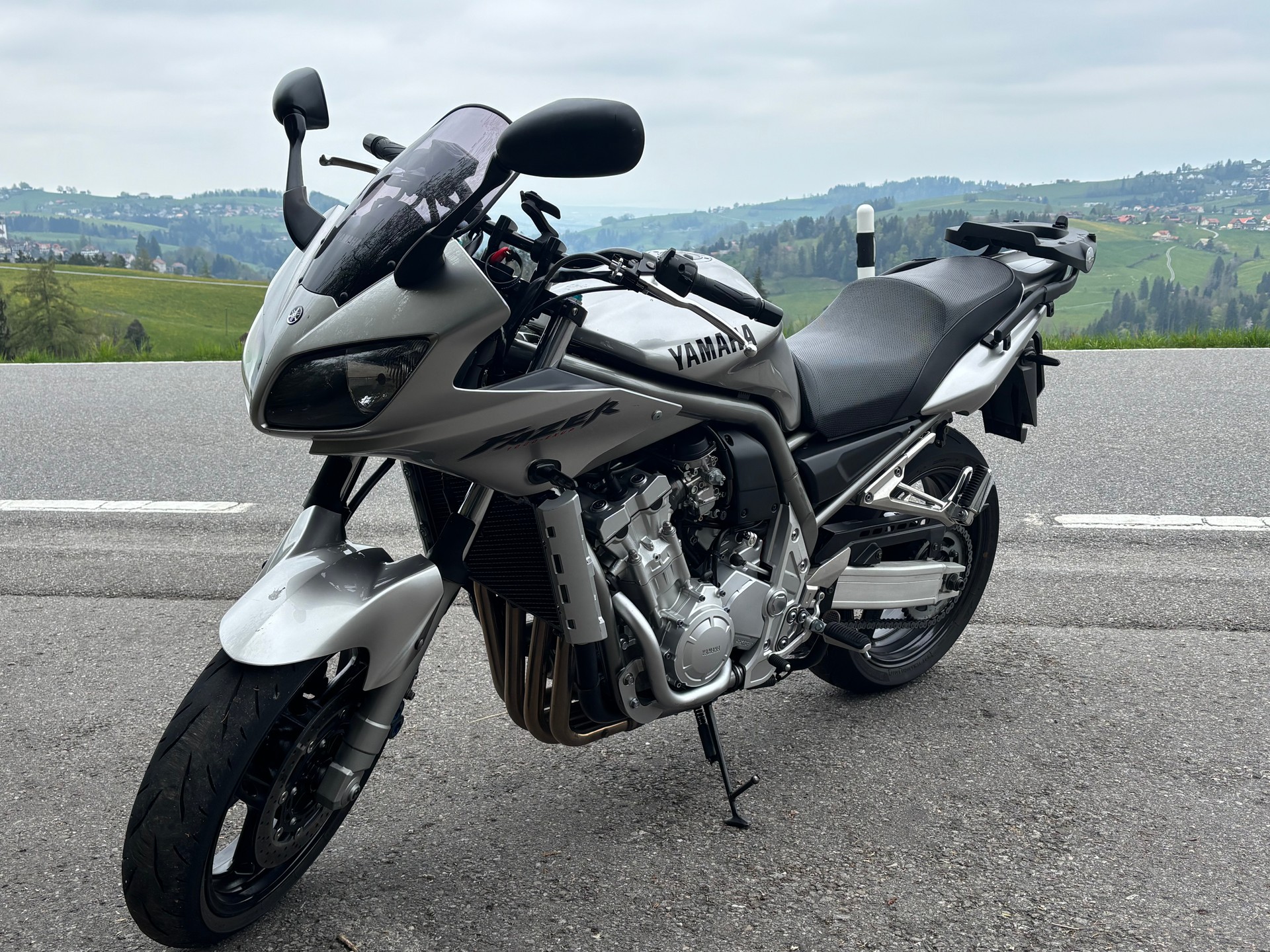 YAMAHA FZS 1000 Fazer-image-2