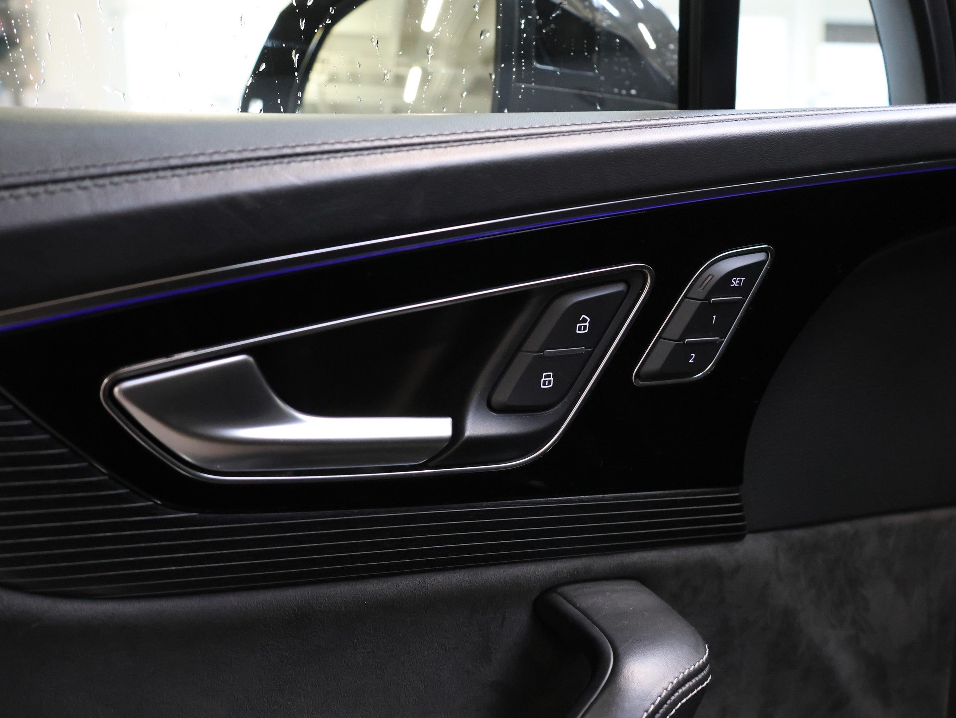AUDI SQ7 4.0 TDI quattro tiptronic *KERAMIK-BREMSEN*7-SITZER*-image-14