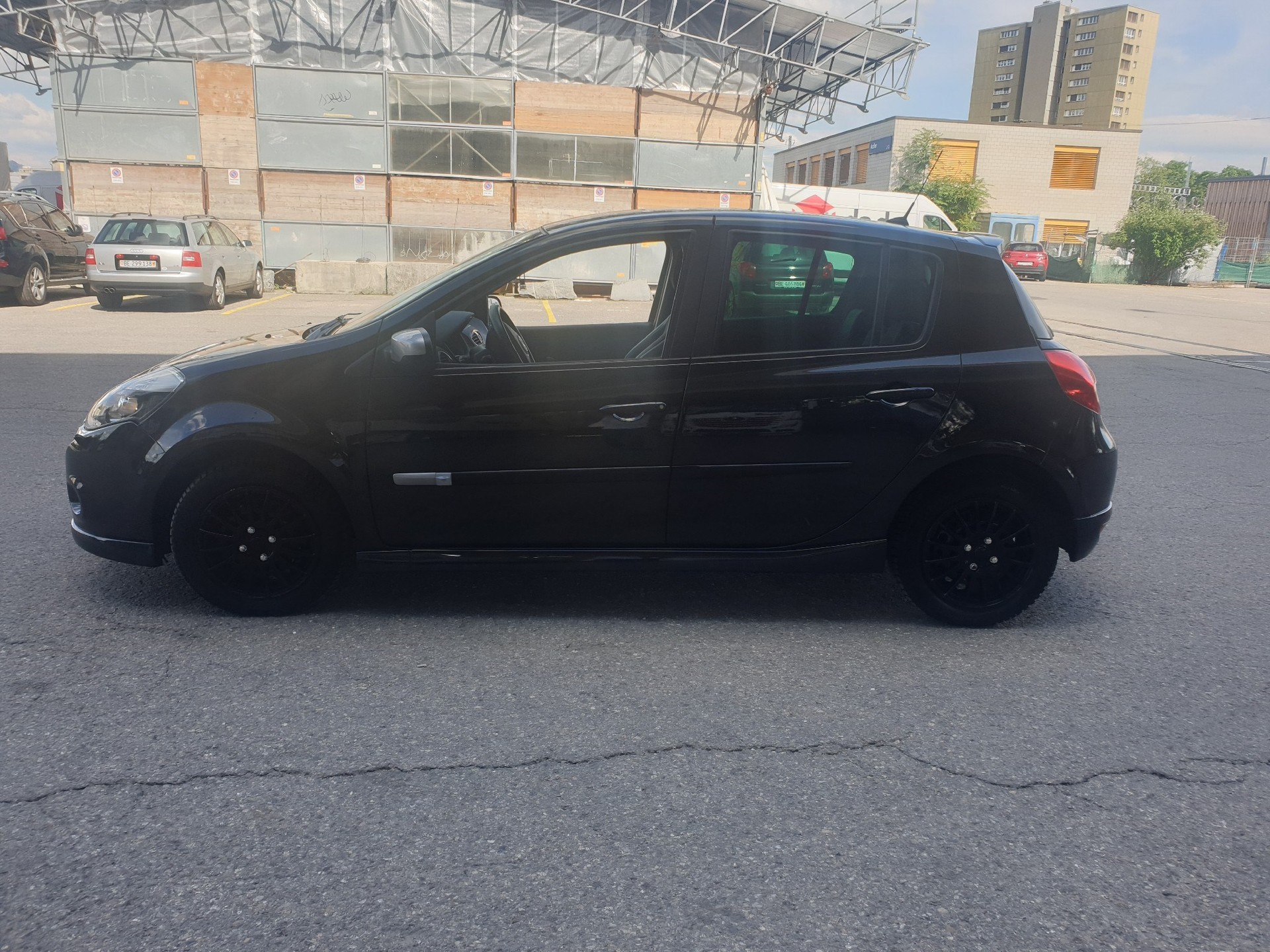 RENAULT Clio 2.0 16V GT-image-2