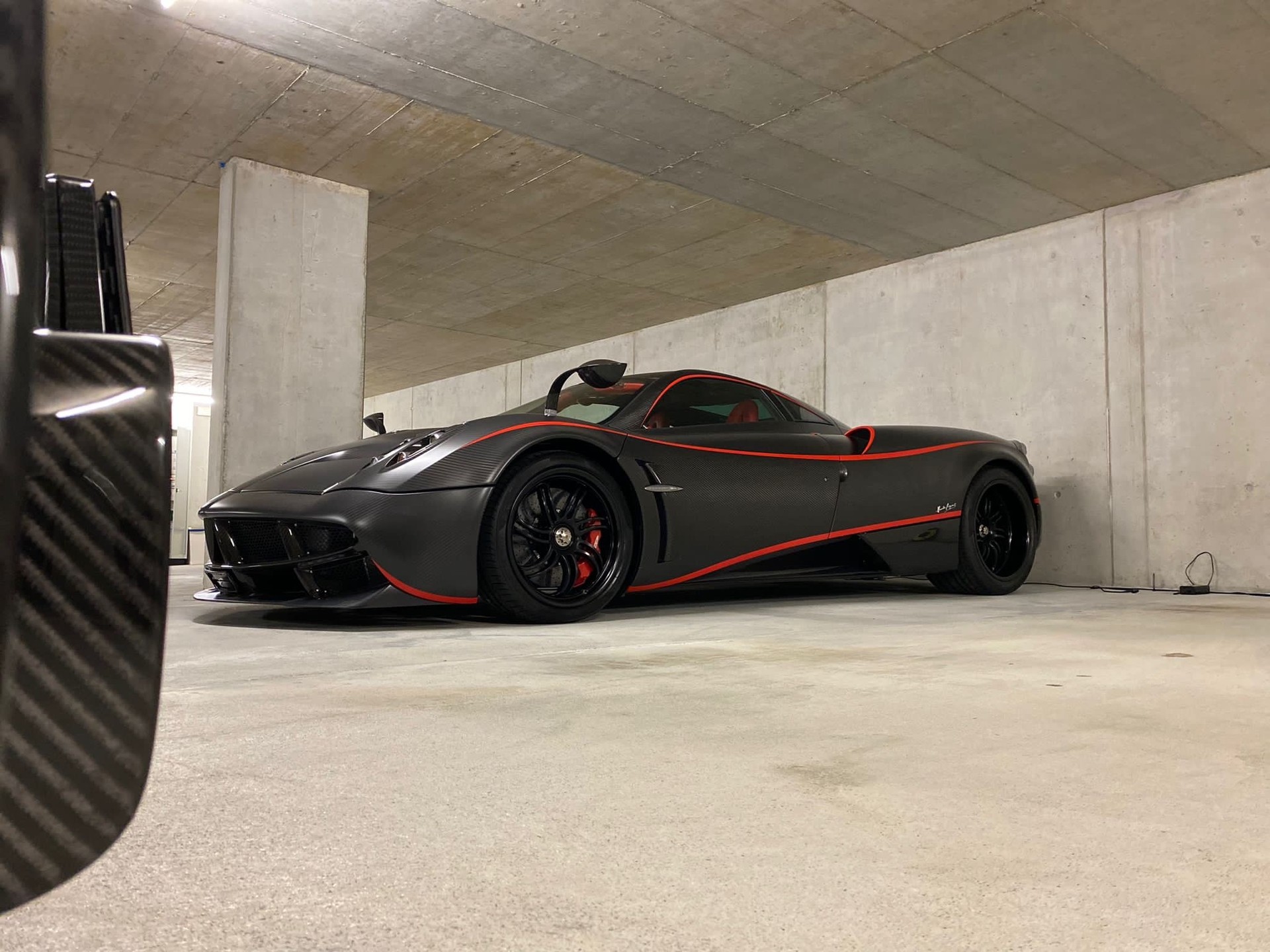 PAGANI Huayra Coupe-image-3