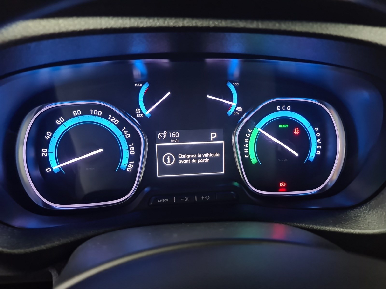 FIAT E-Scudo L2 50 kWh Base Swiss Edition-image-7