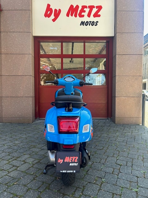 PIAGGIO Vespa GTS 125 Super Sport RST Euro 5+-image-2