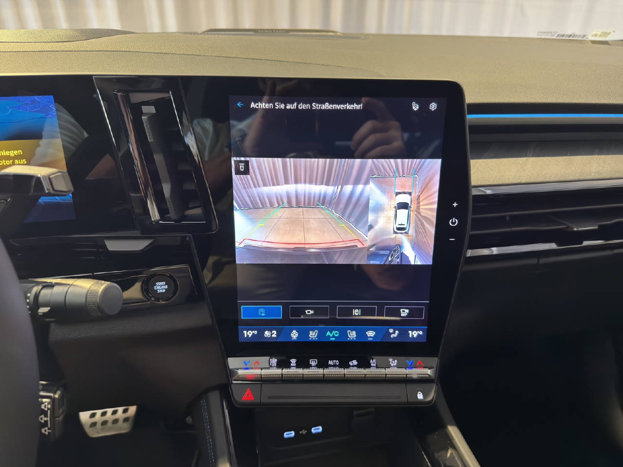 RENAULT Rafale 1.2 E-Tech Plug-in Atelier Alpine-image-11