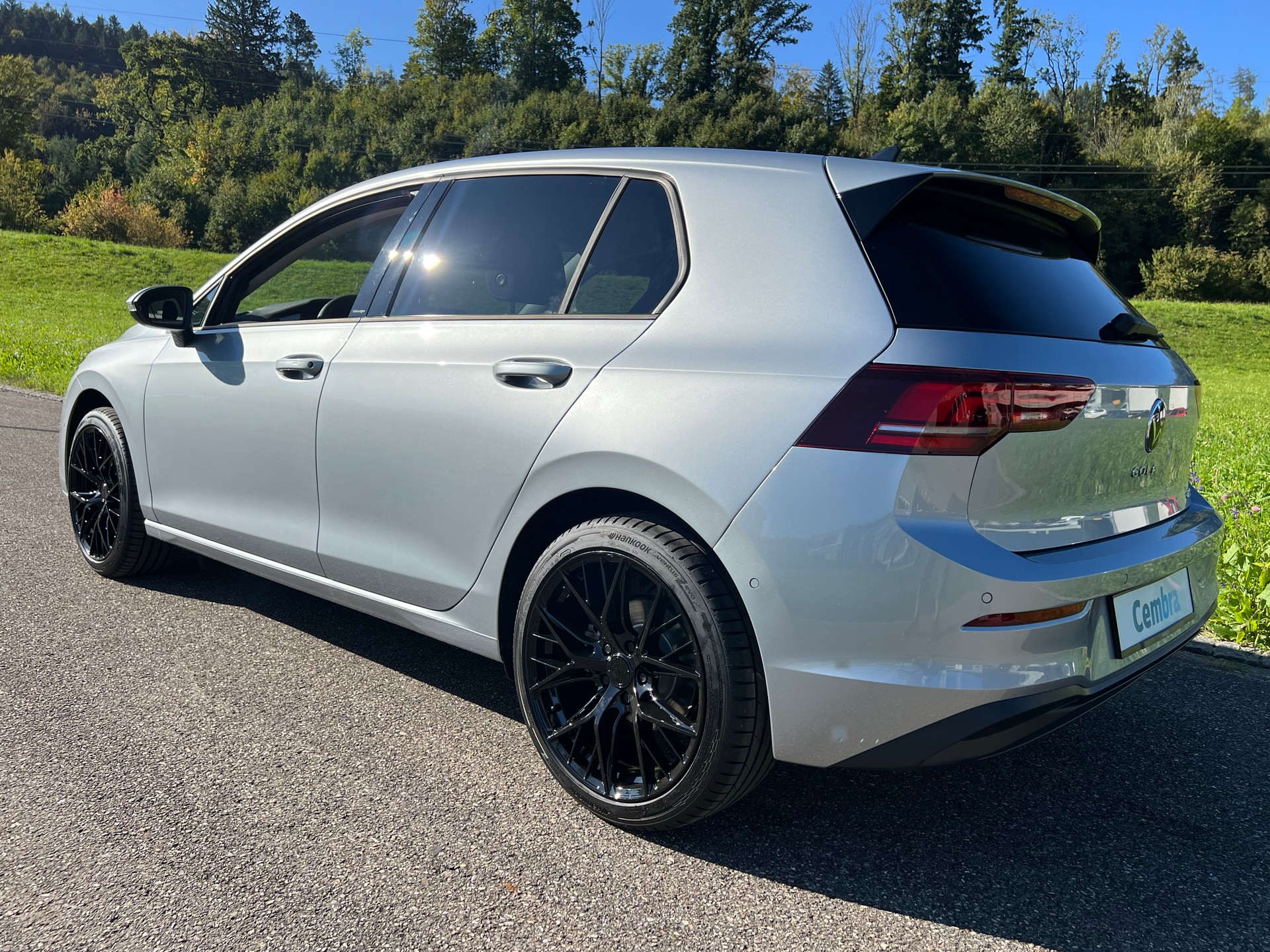 VW NEUSTES MODEL: GOLF 1.5 E TSI MHEV LIFE DSG. CH WAGEN. MIT AMAG VOLLGARANTIE. KM 2`300. NEUE 18" RÄDER ALU.-image-7