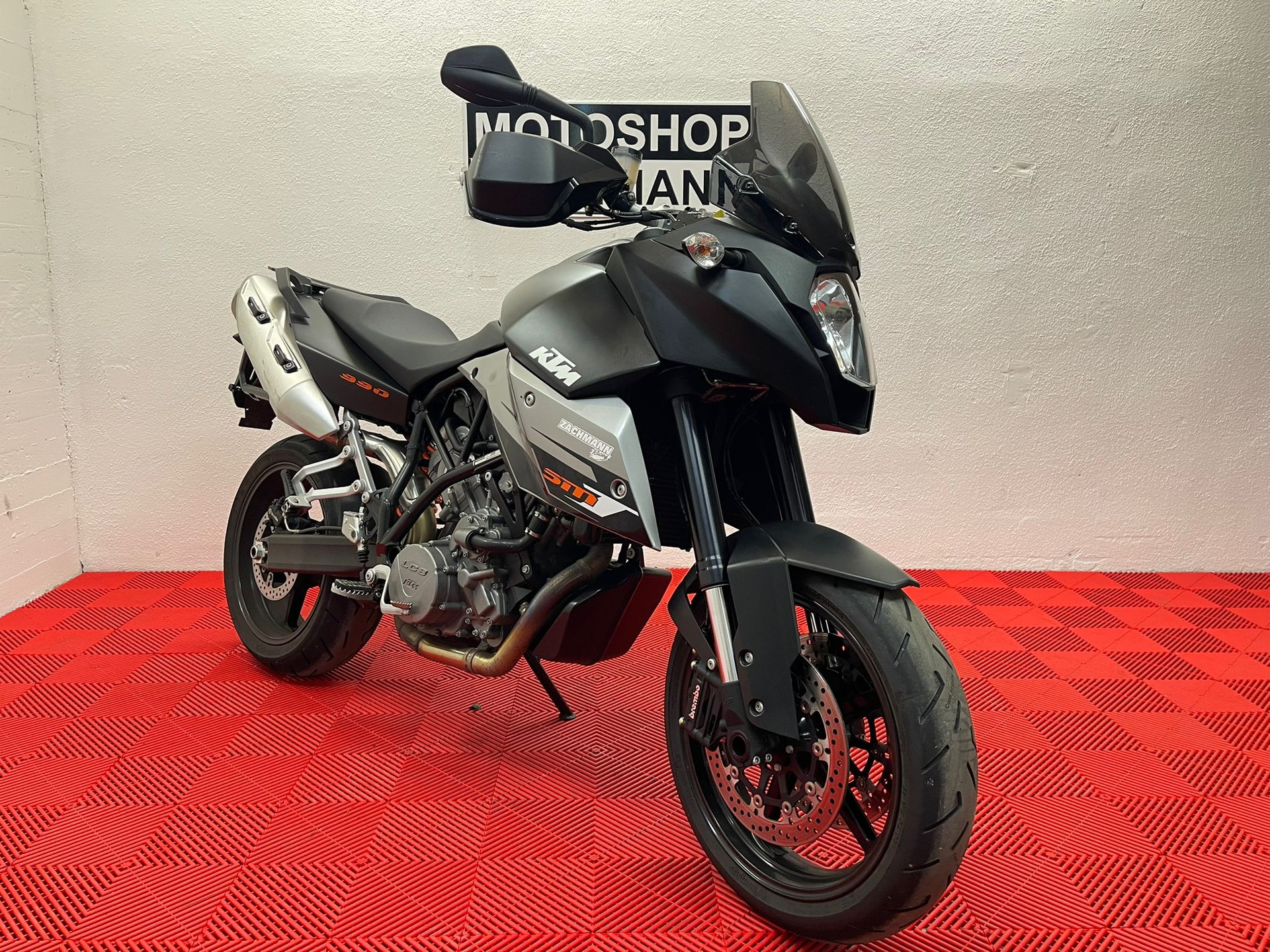 KTM 990 Supermoto T ABS-image-2