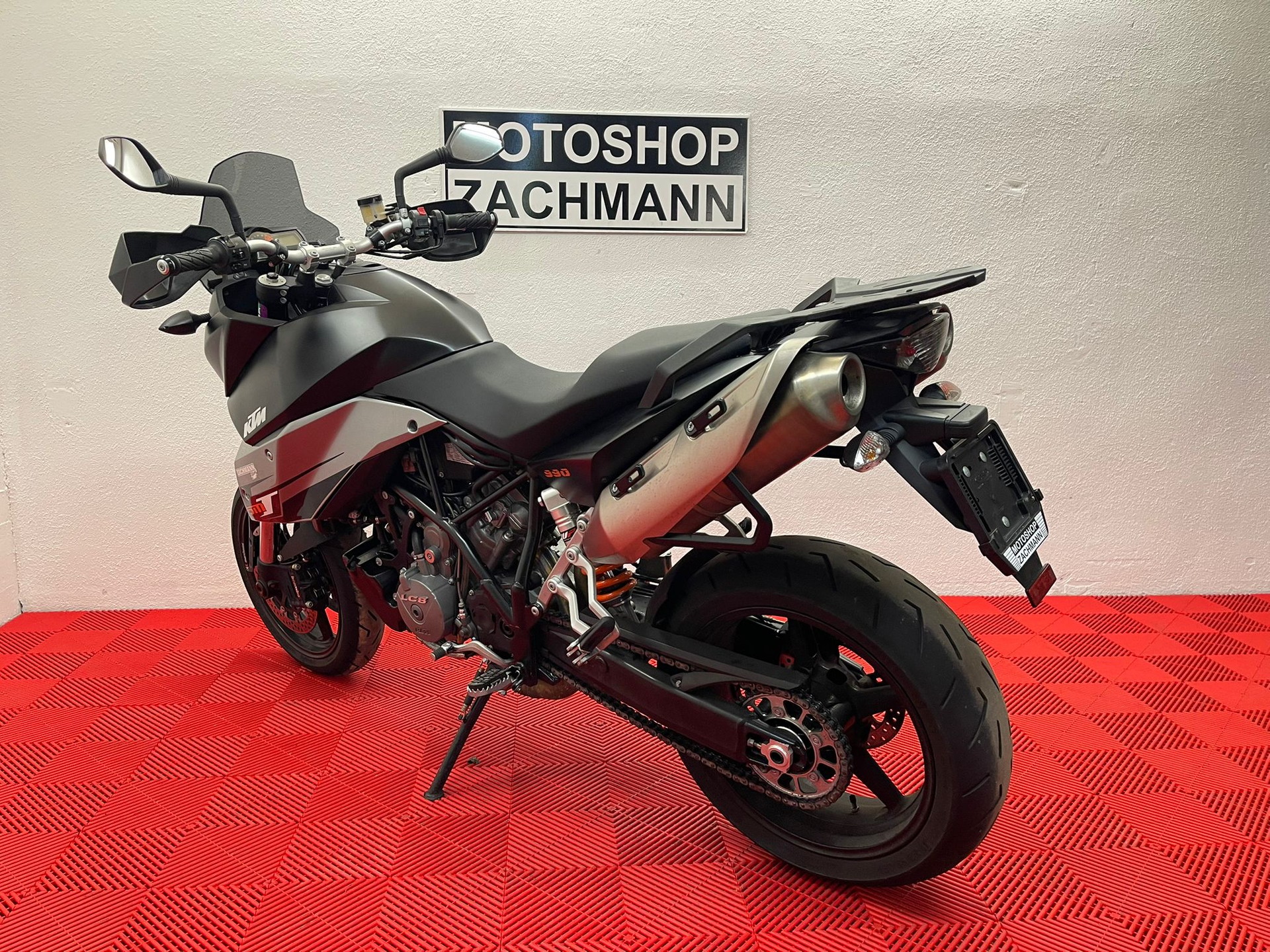 KTM 990 Supermoto T ABS-image-4