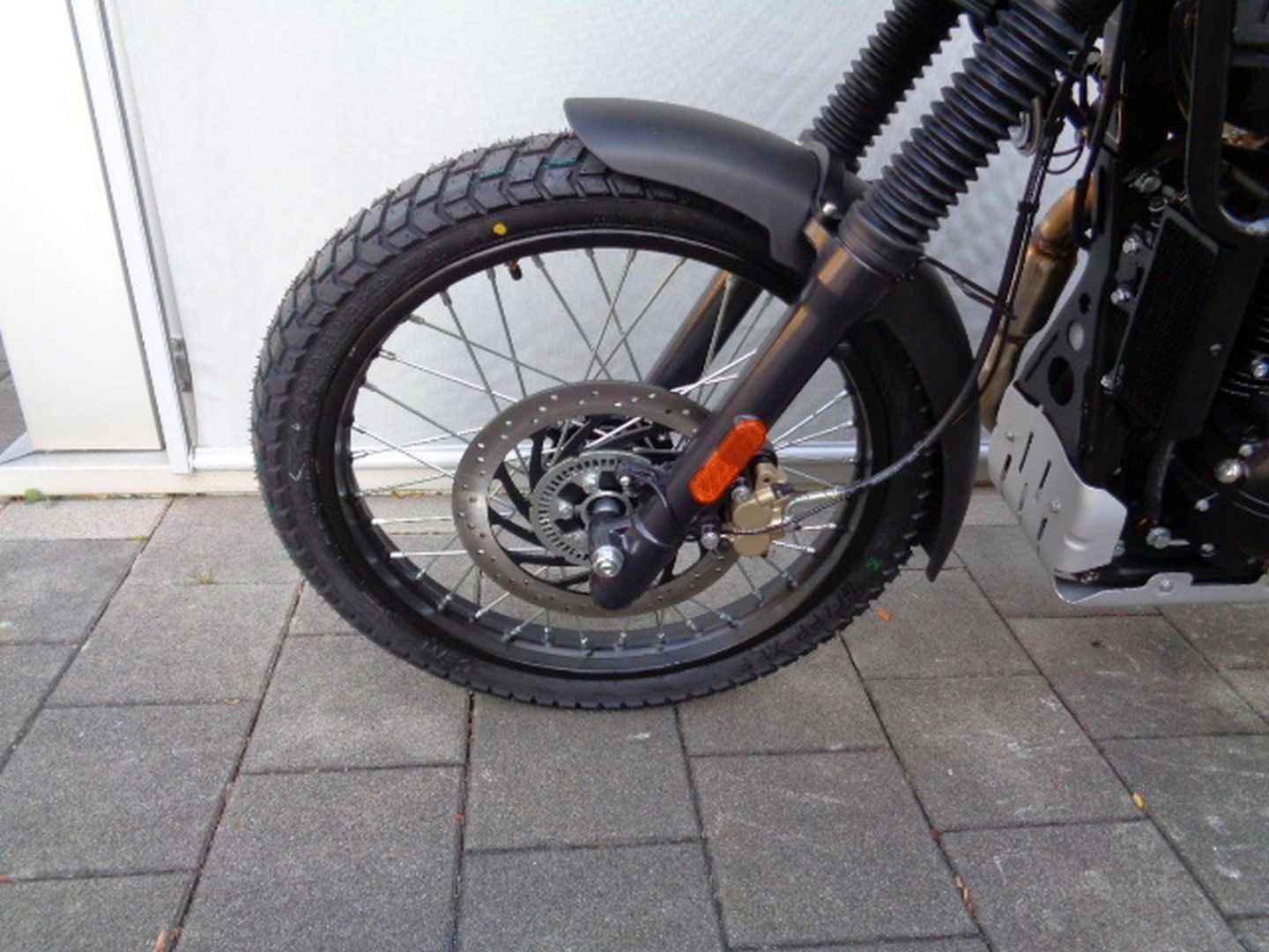 ROYAL ENFIELD HIMALAYAN 400 E5DEMOMODELL-image-6