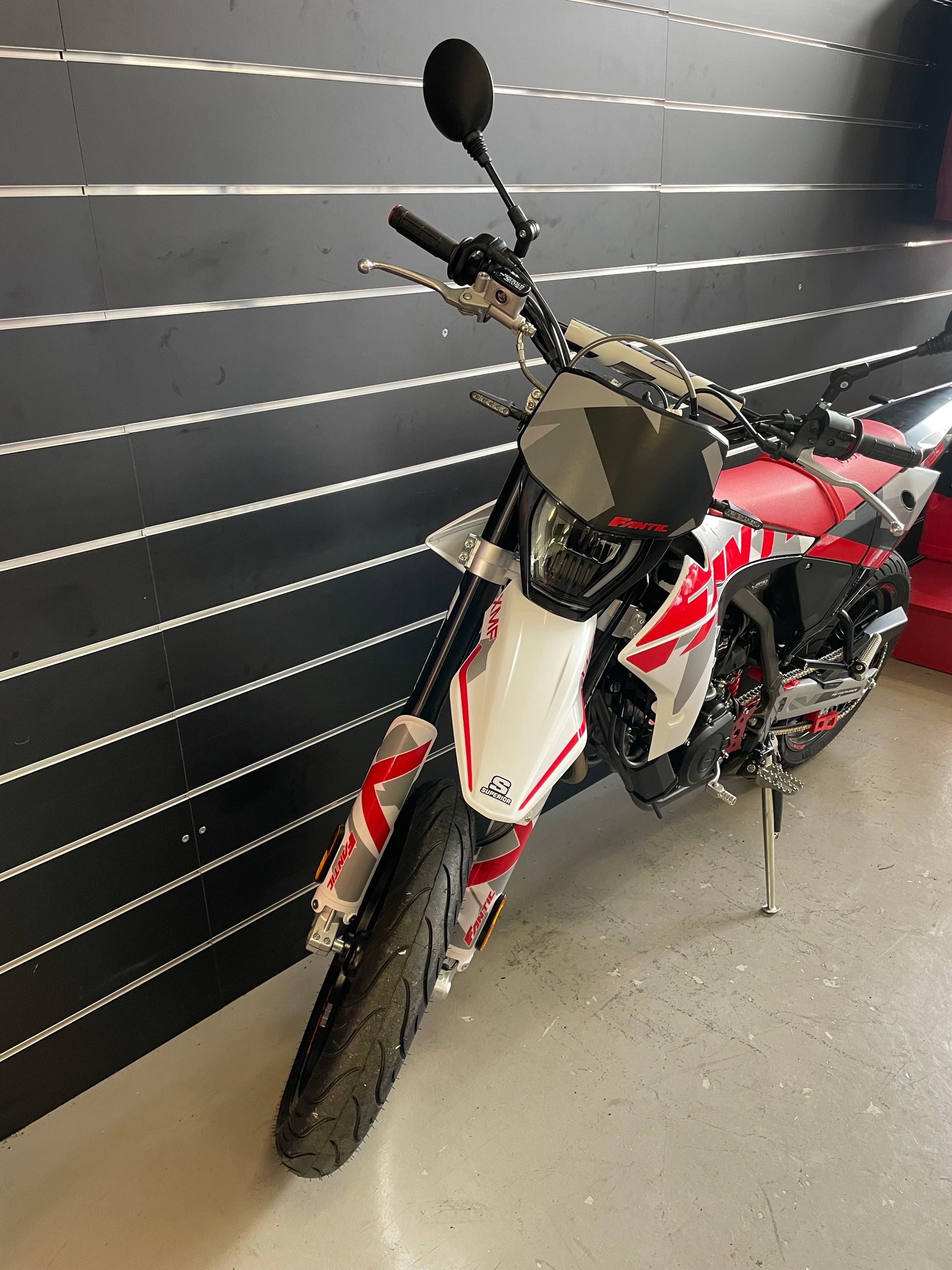 FANTIC XMF 125 Performance-image-4