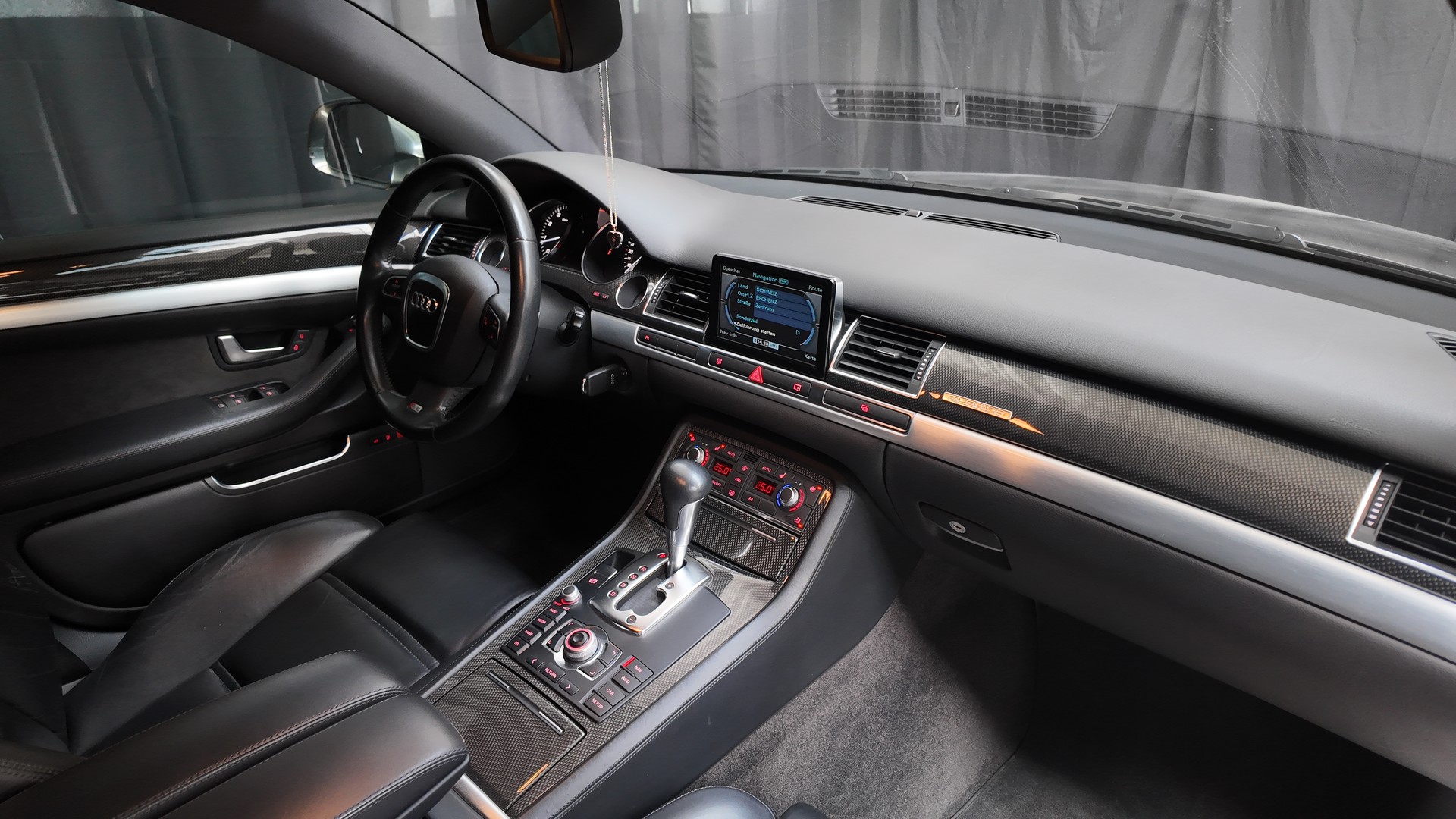 AUDI S8 5.2 V10 quattro tiptronic-image-6