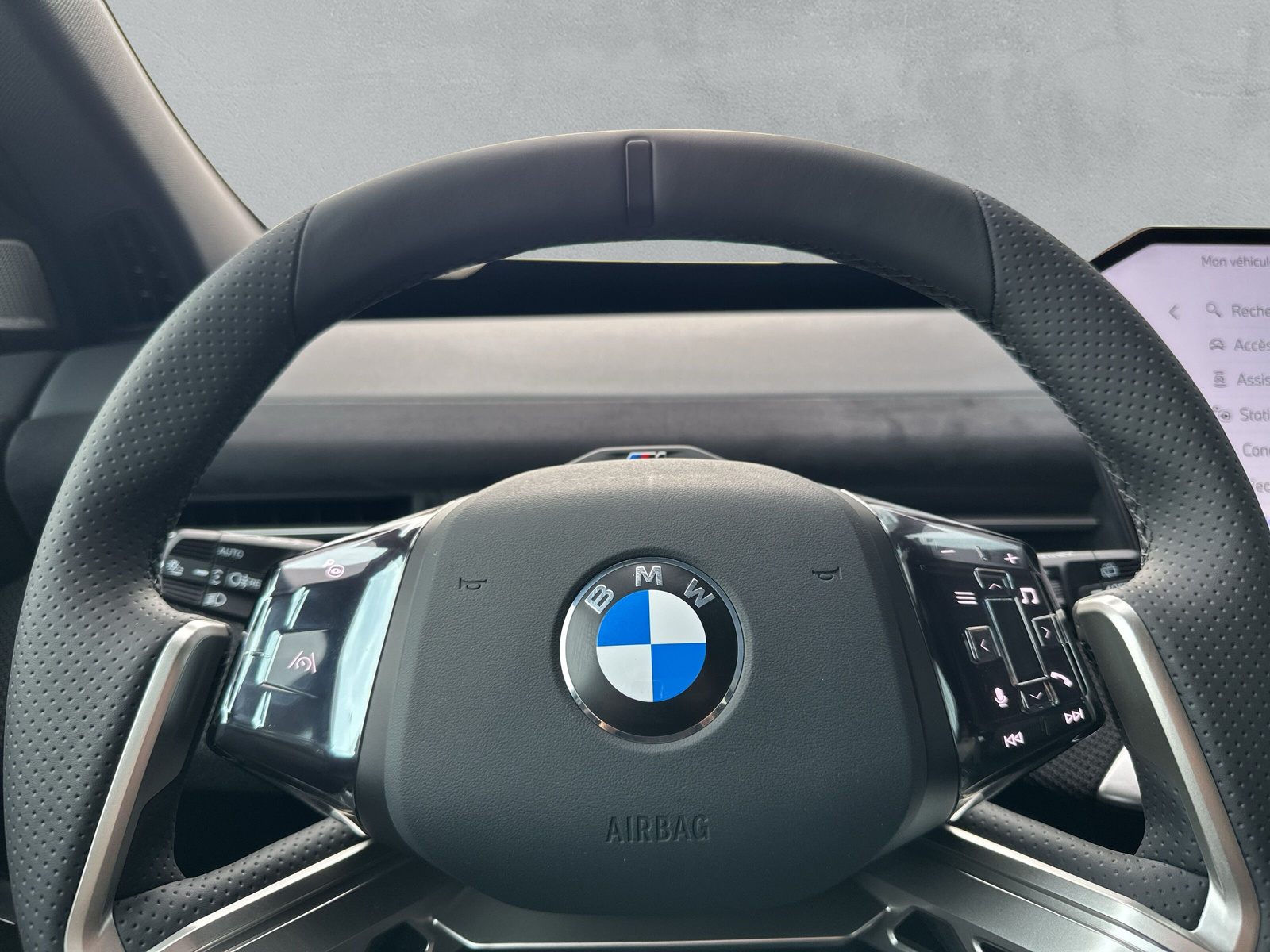 BMW iX3 50 xDrive M Sport Pro **Action de leasing à 0.9% avec assurance et roues hiver**-image-17