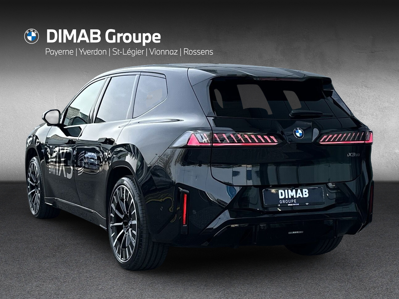 BMW iX3 50 xDrive M Sport Pro **Action de leasing à 0.9% avec assurance et roues hiver**-showroom-element-2