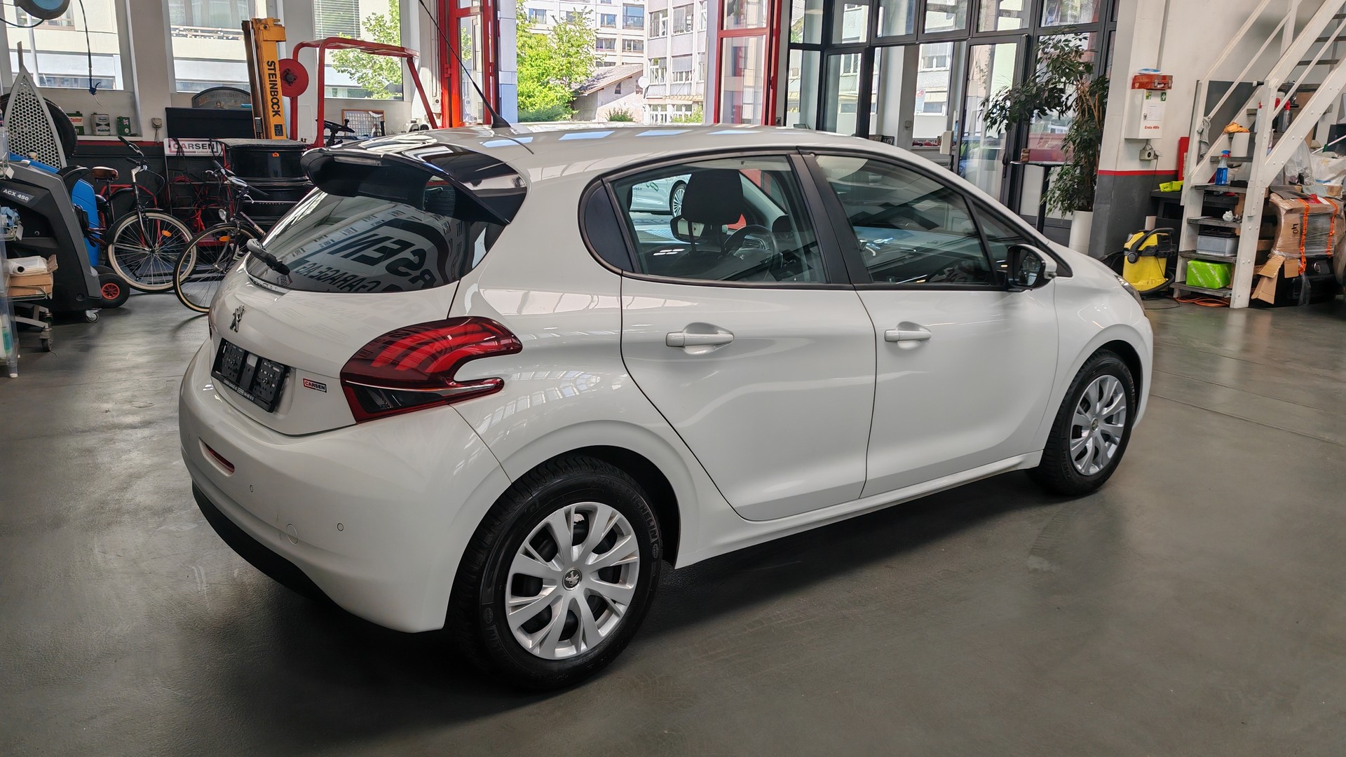 PEUGEOT 1.2 PureTech Active EGS S/S-image-3