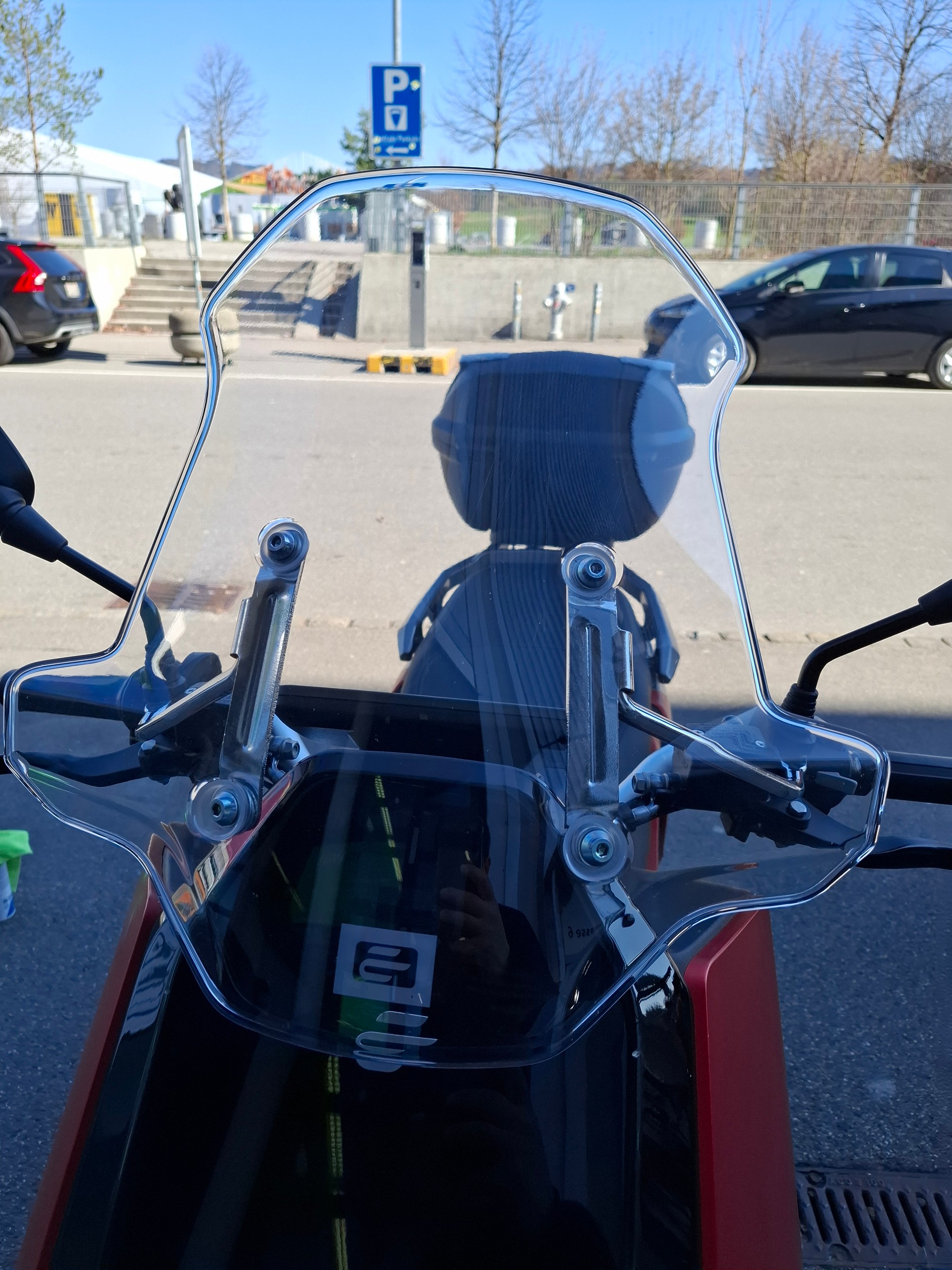 ECOOTER mit Scheibe, Rack und Top Case GIVI-image-8