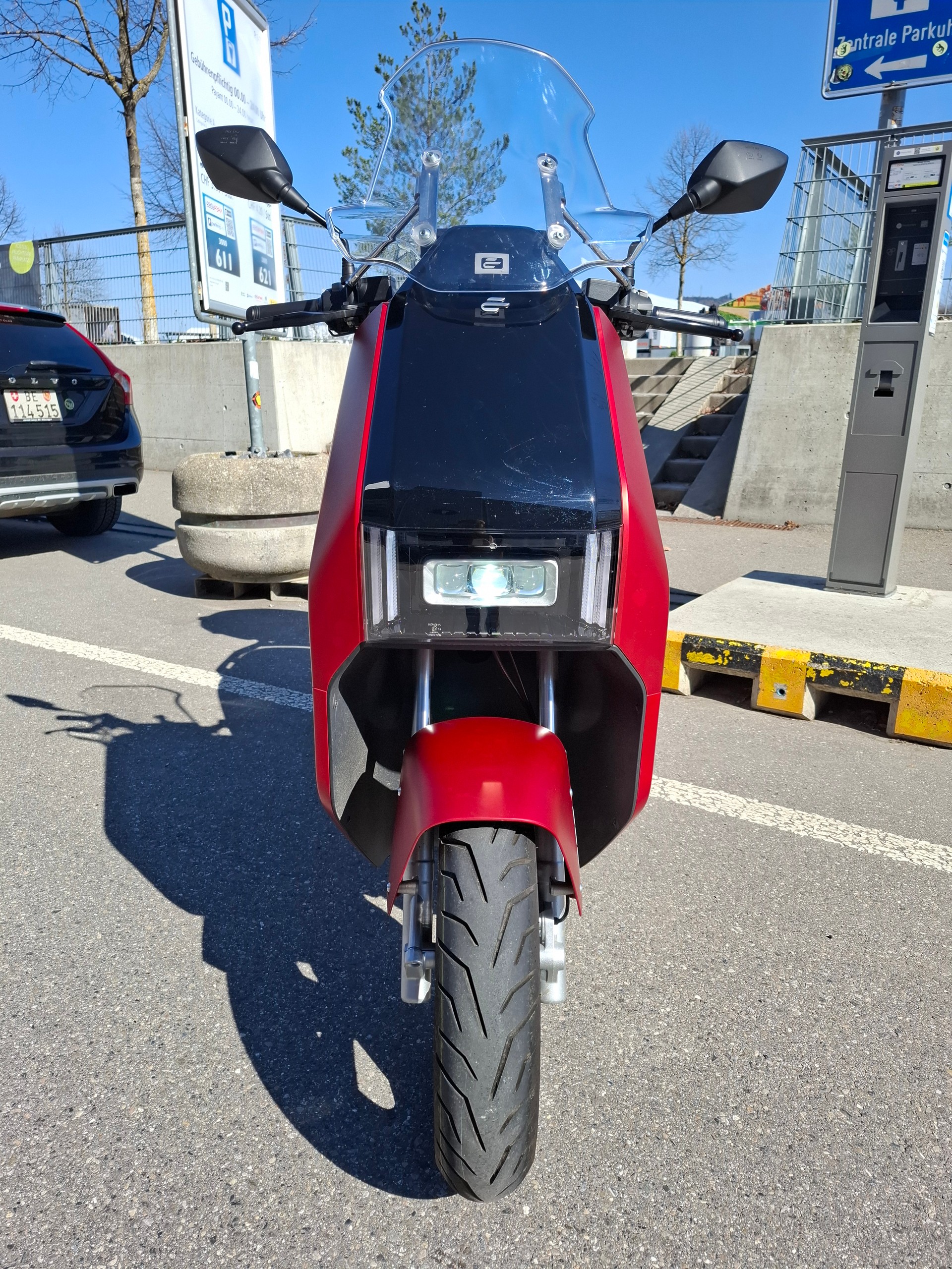 ECOOTER mit Scheibe, Rack und Top Case GIVI-image-1