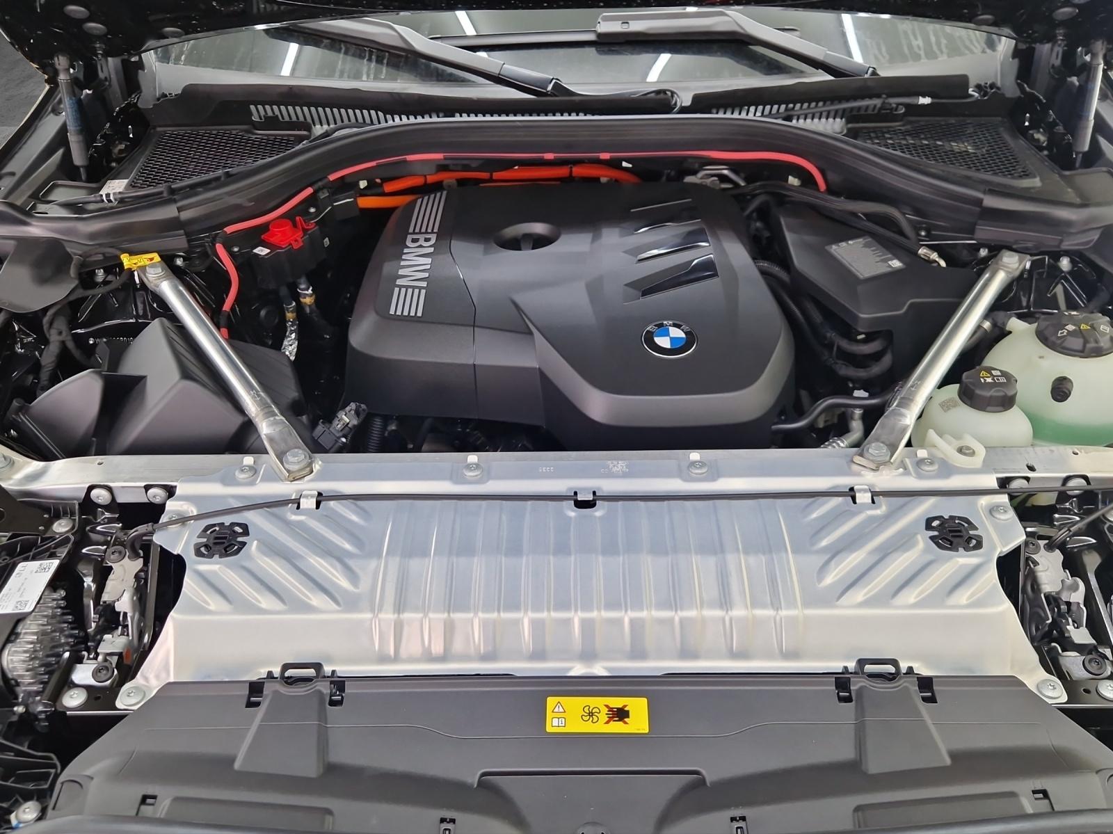 BMW X3 30e xDrive-image-22