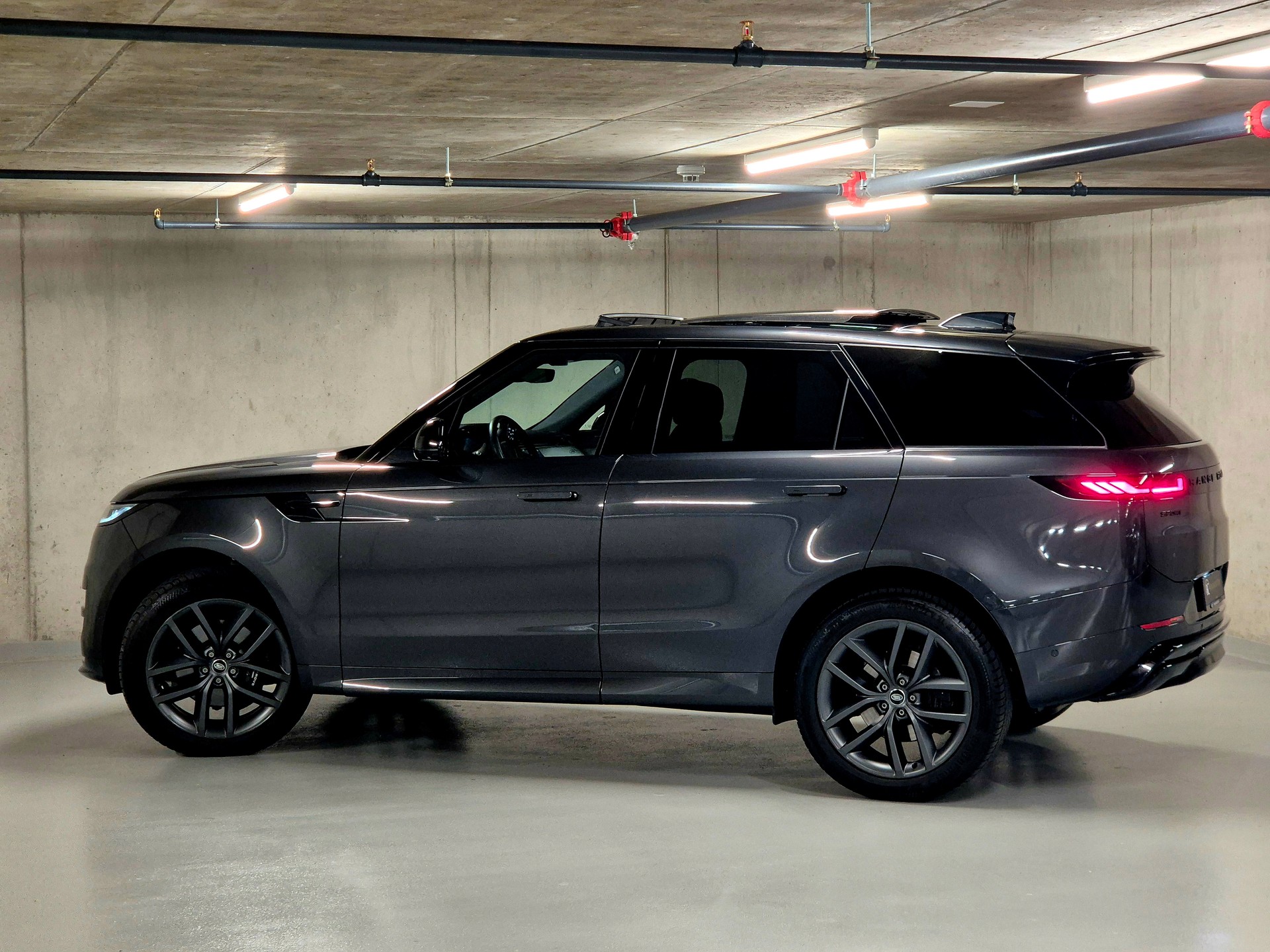 LAND ROVER Range Rover Sport D300 3.0 TD6 MHEV Dynamic SE Automatic-image-5