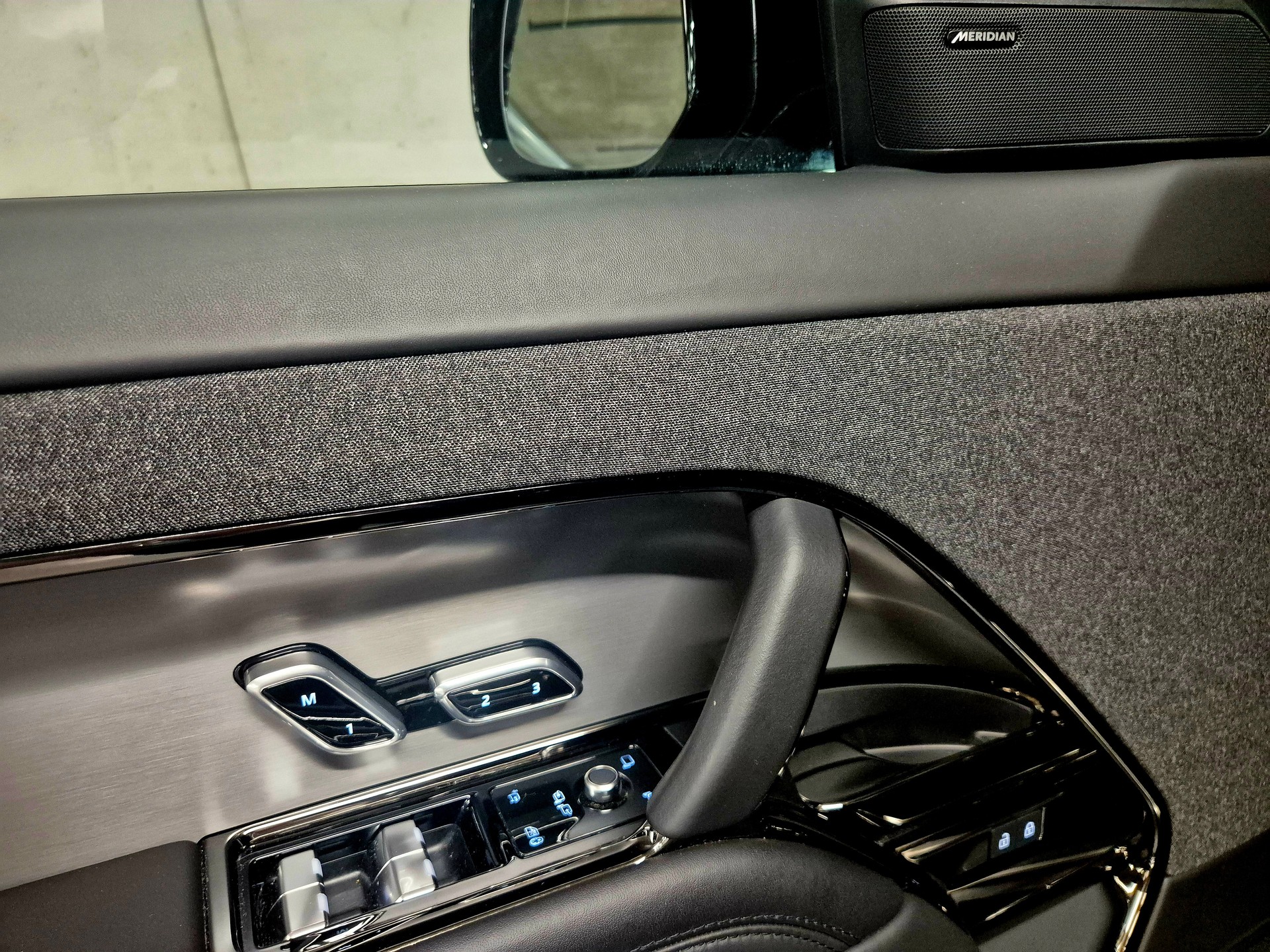 LAND ROVER Range Rover Sport D300 3.0 TD6 MHEV Dynamic SE Automatic-image-17