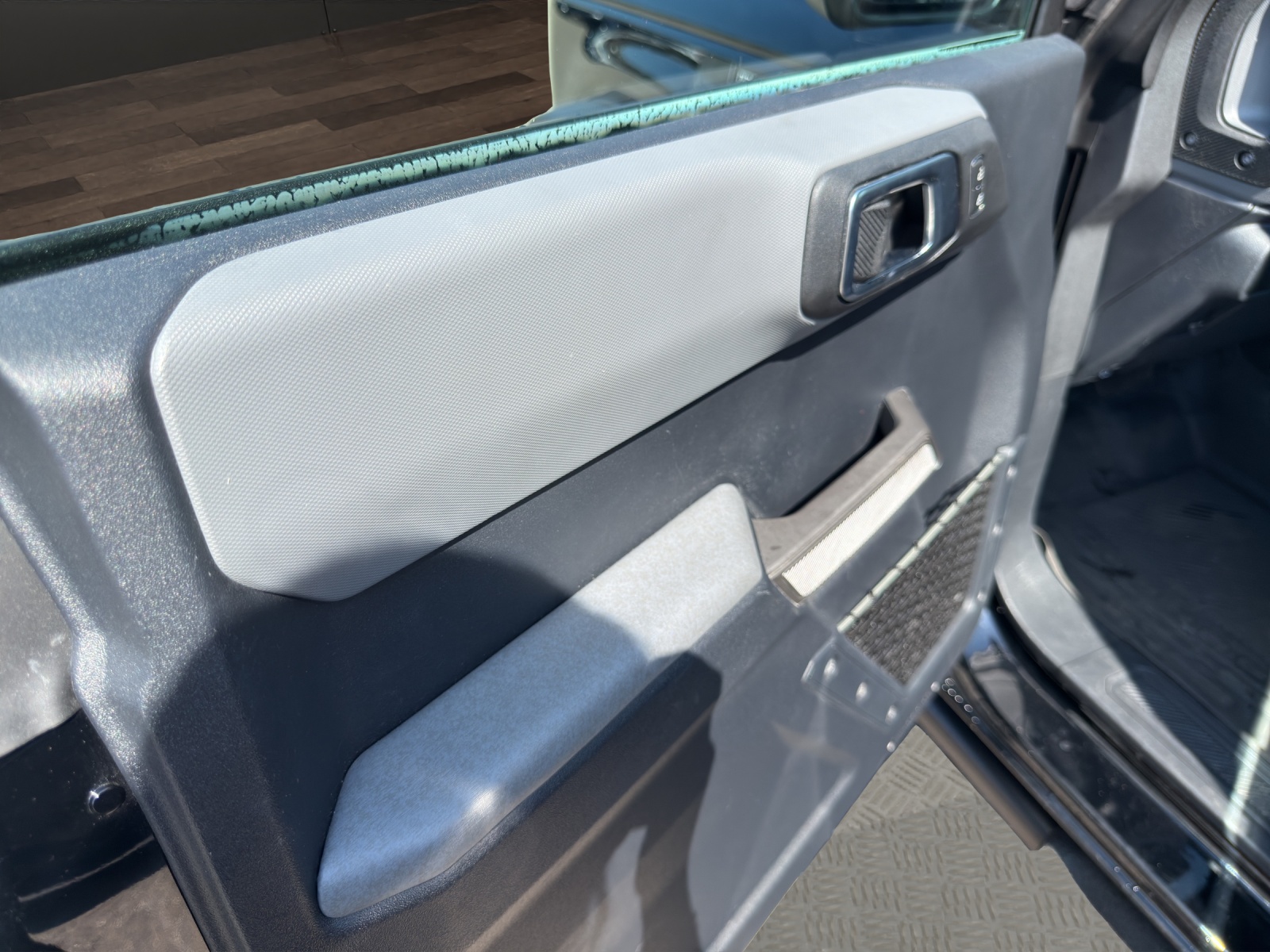 FORD Bronco-image-8