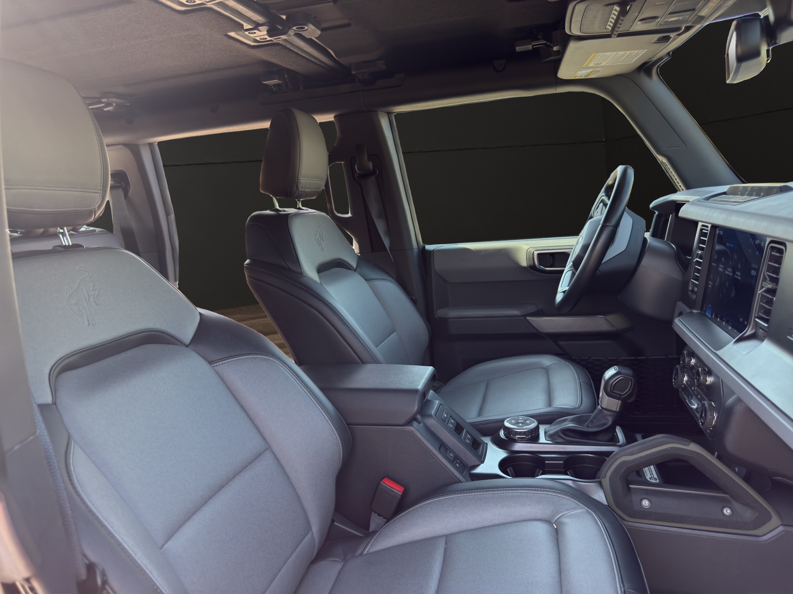 FORD Bronco-image-14