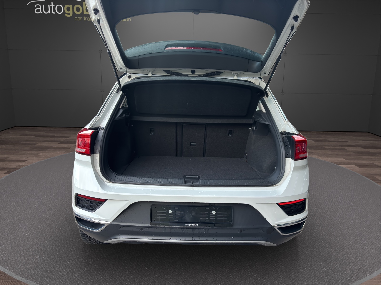 VW T-Roc 1.0 TSI Advance-image-12