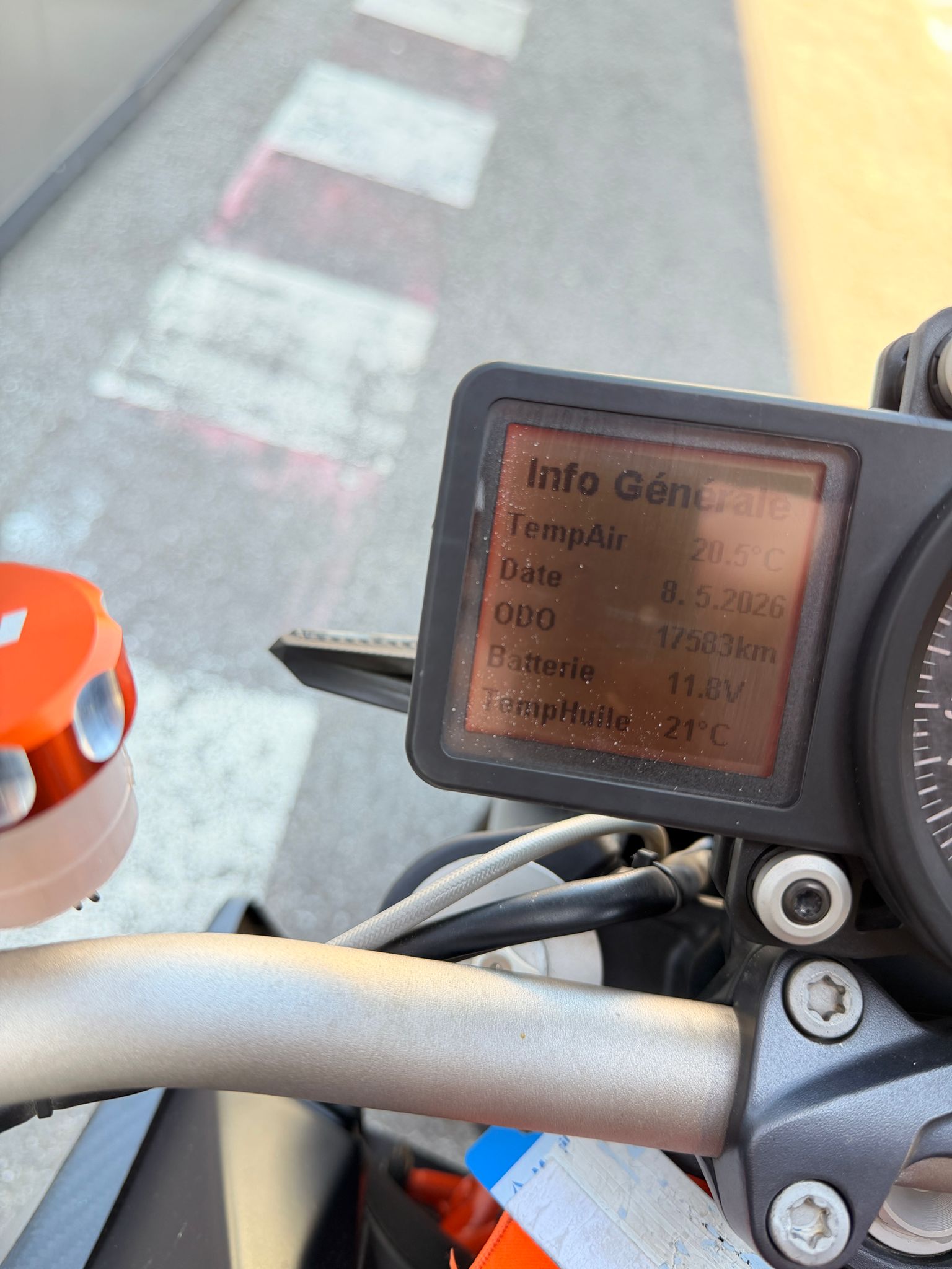 KTM 1290 Super Duke R-image-7