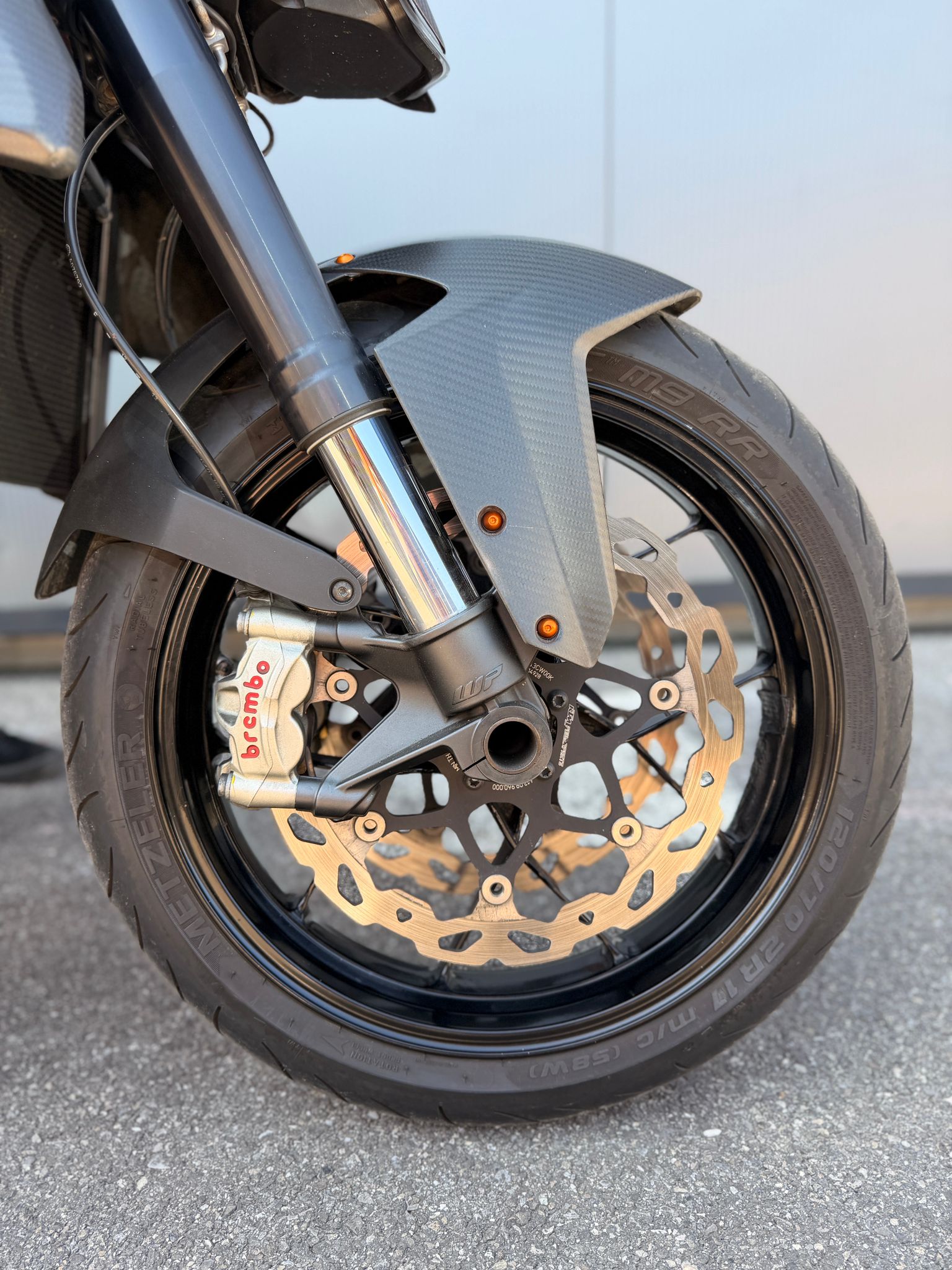 KTM 1290 Super Duke R-image-6
