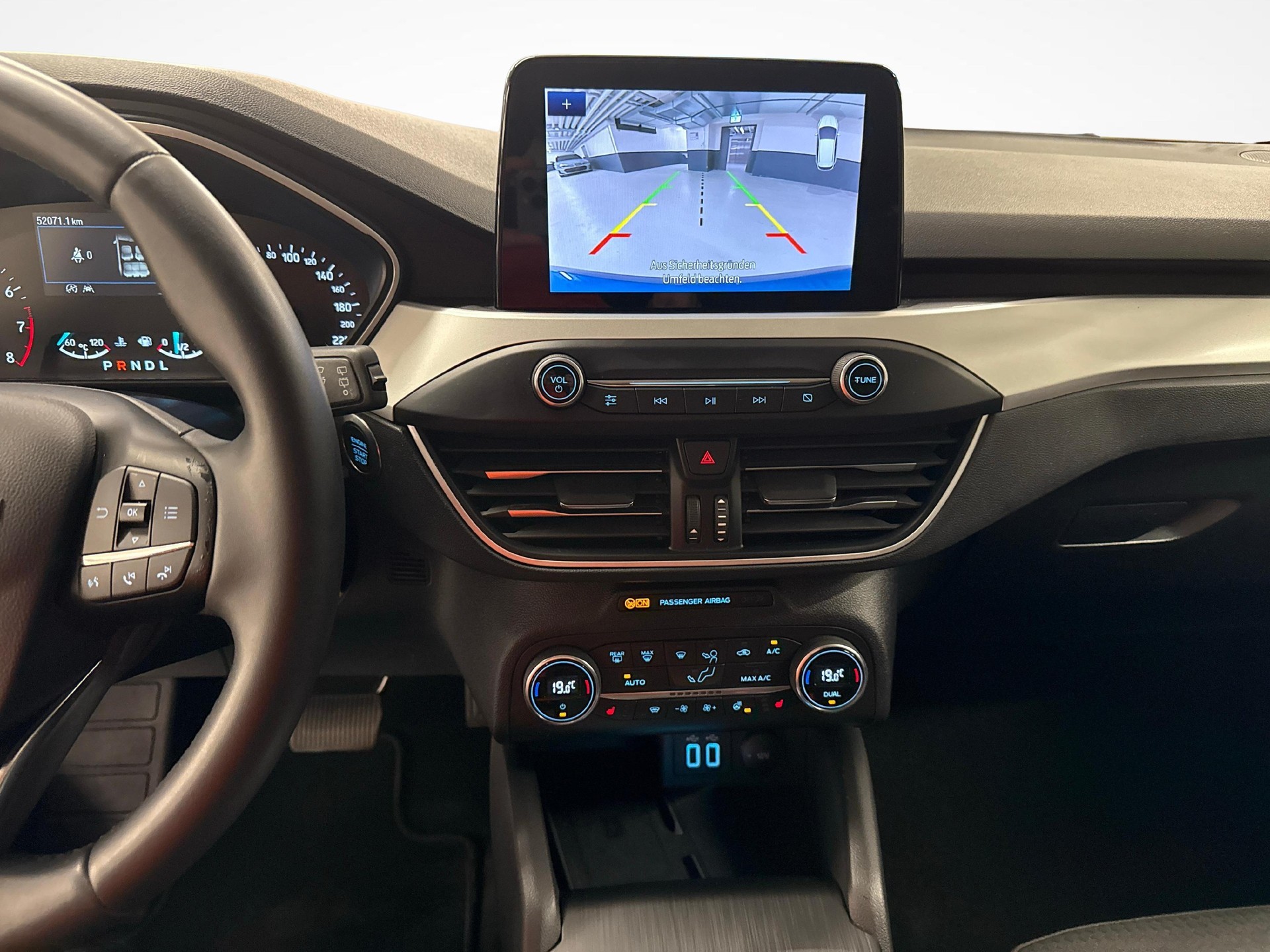 FORD Focus 1.0i EcoB 125 Cool & Connect-image-14