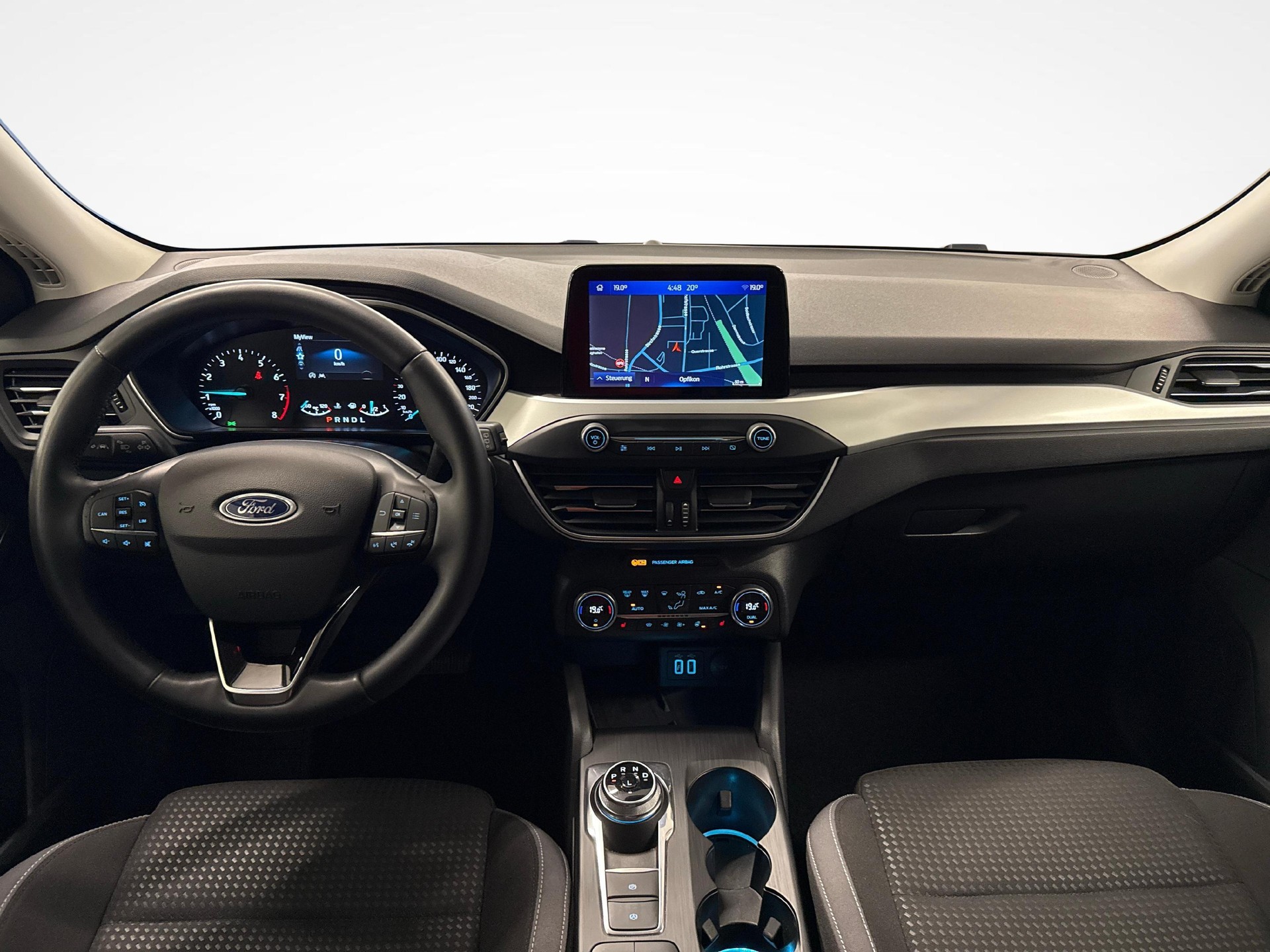 FORD Focus 1.0i EcoB 125 Cool & Connect-image-12