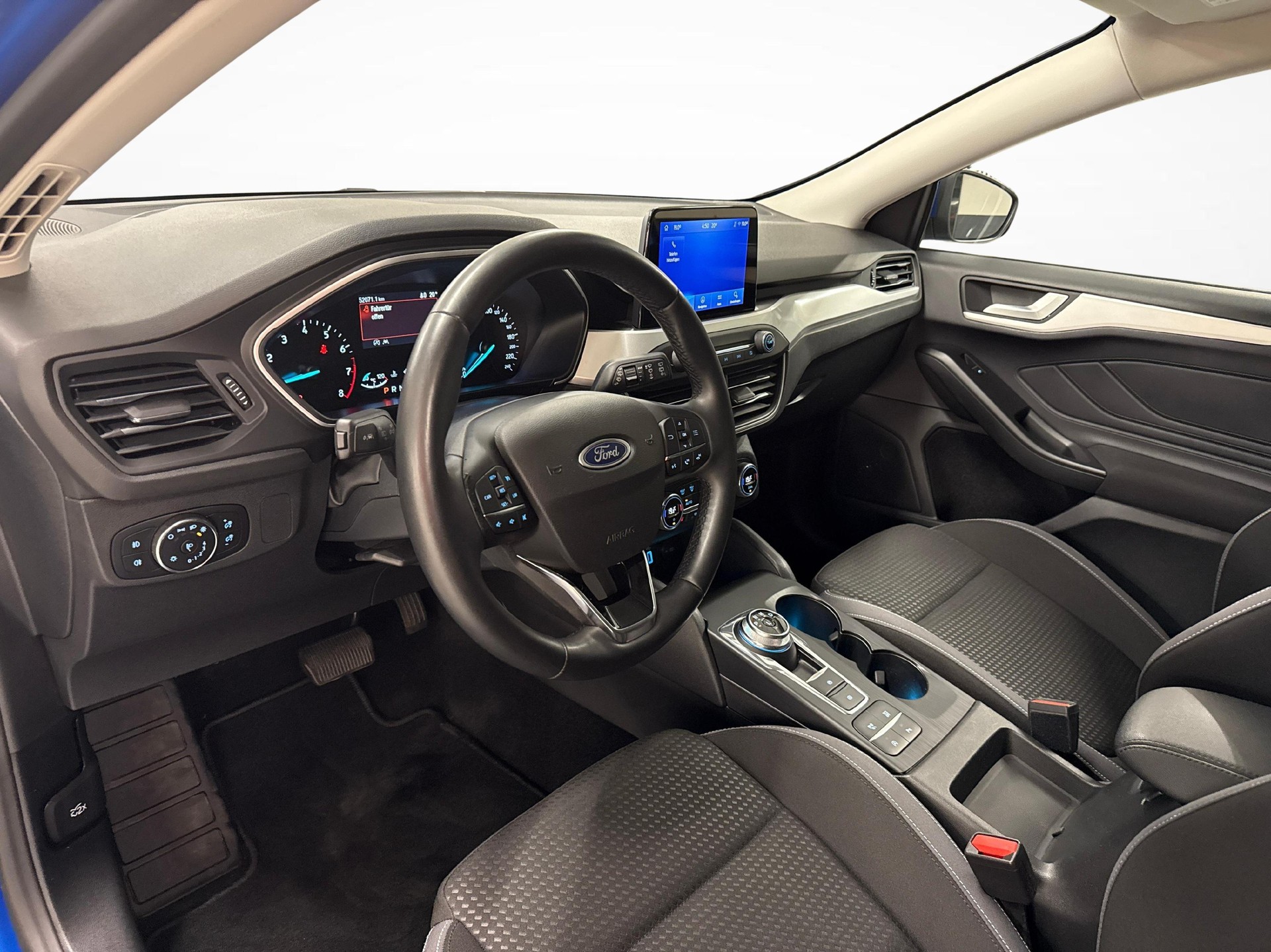 FORD Focus 1.0i EcoB 125 Cool & Connect-image-10