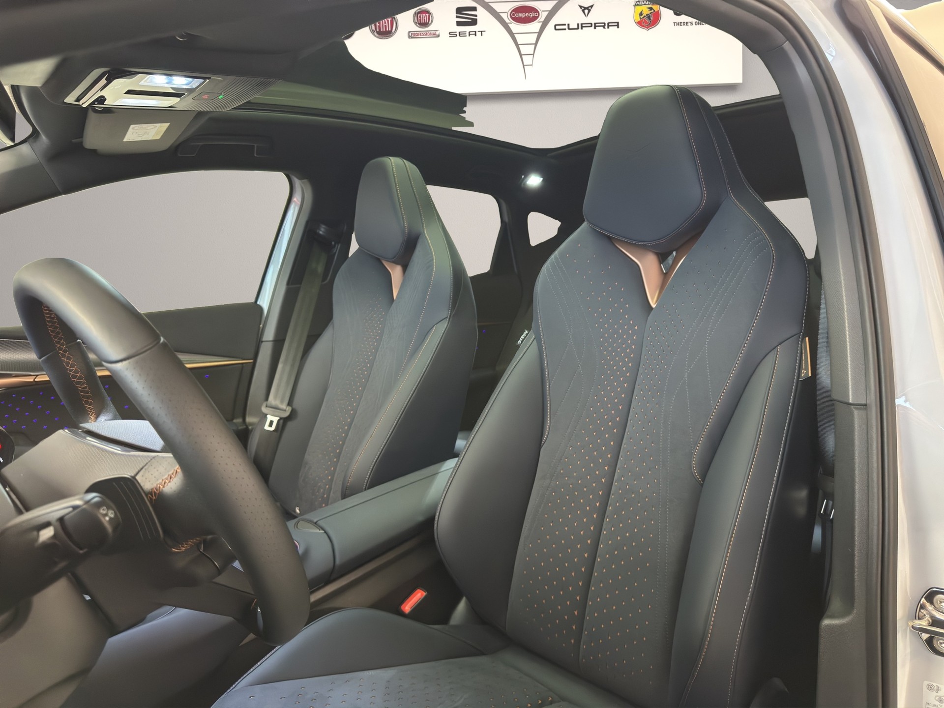 CUPRA Tavascan Type 9 77 kWh VZ Adrenaline-image-7