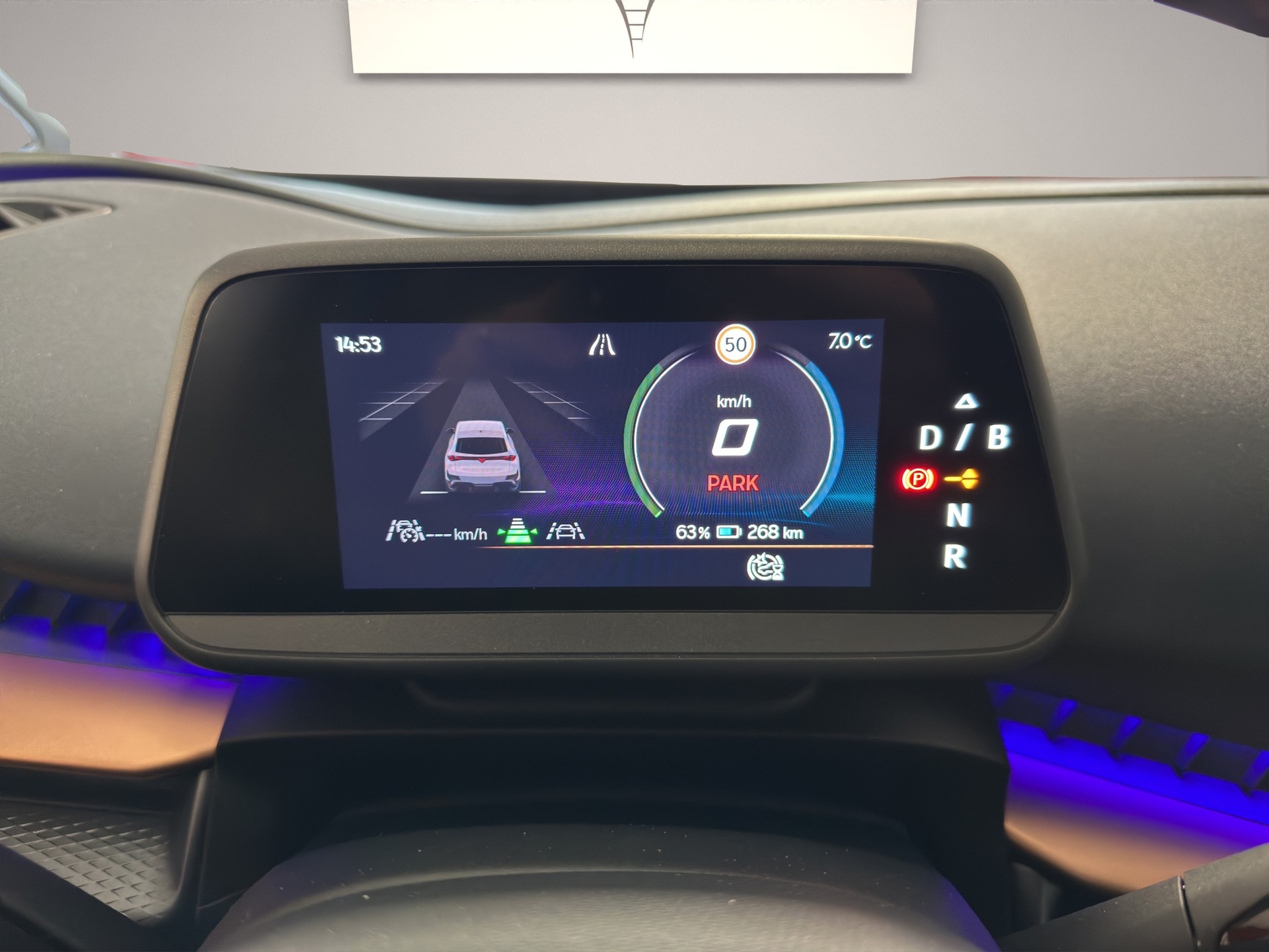 CUPRA Tavascan Type 9 77 kWh VZ Adrenaline-image-14