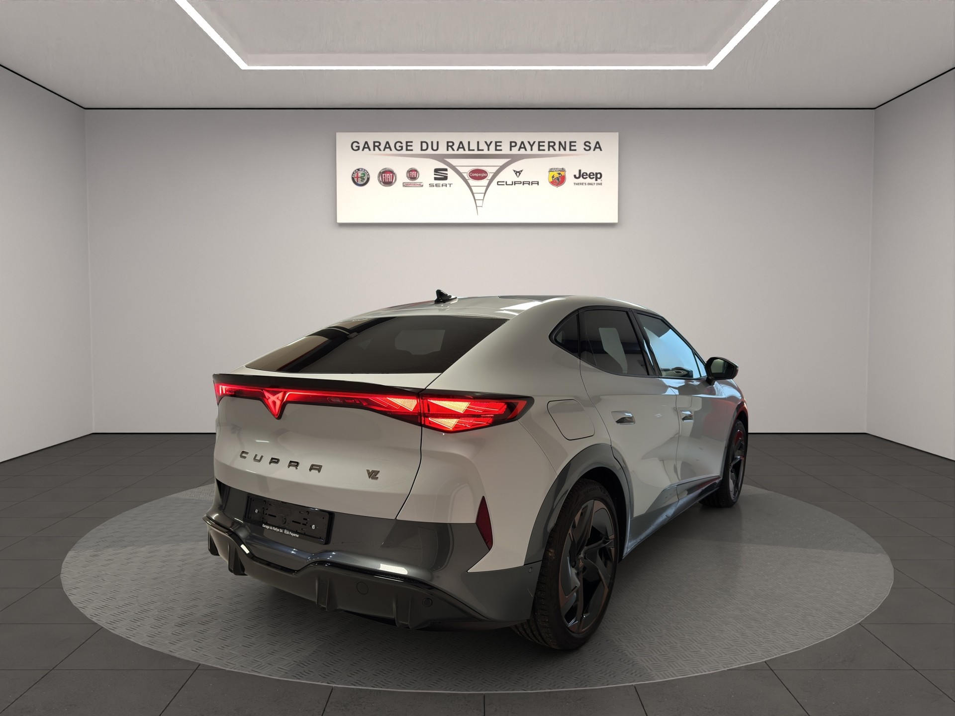 CUPRA Tavascan Type 9 77 kWh VZ Adrenaline-image-4